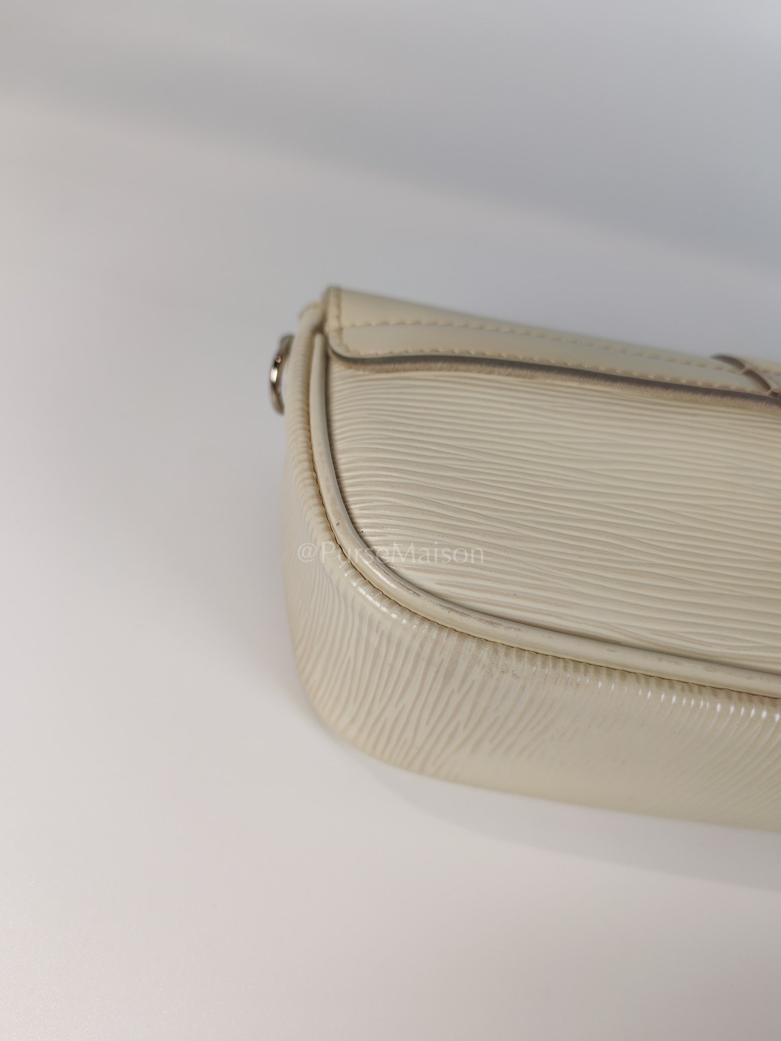 Pochette Montaigne In Cream Epi Leather Clutch Shoulder Bag (Date Code: TJ1170) | Purse Maison Luxury Bags Shop