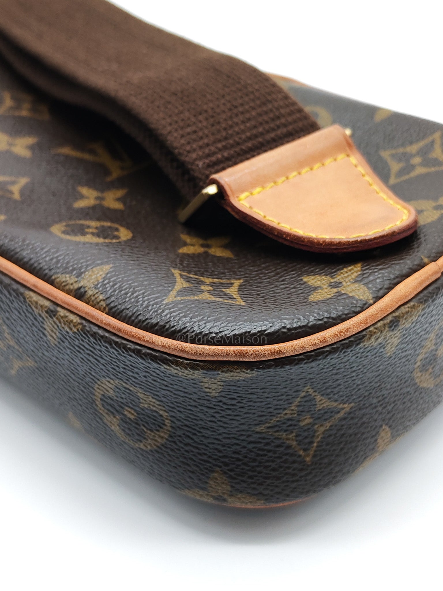 Pochette Gange Chest Bag in Monogram Canvas (Date Code: CA1024)
