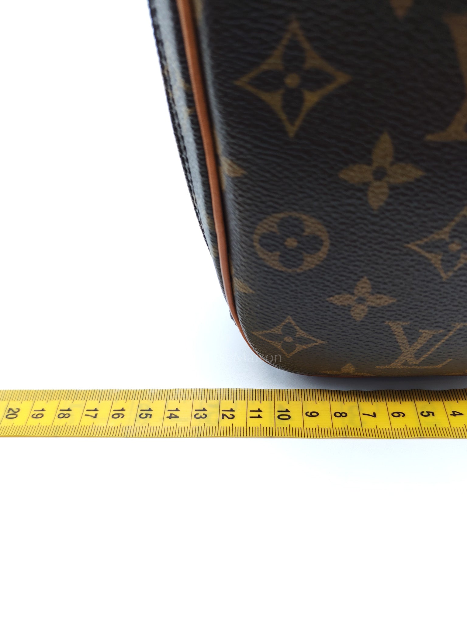 Pochette Gange Chest Bag in Monogram Canvas (Date Code: CA1024)