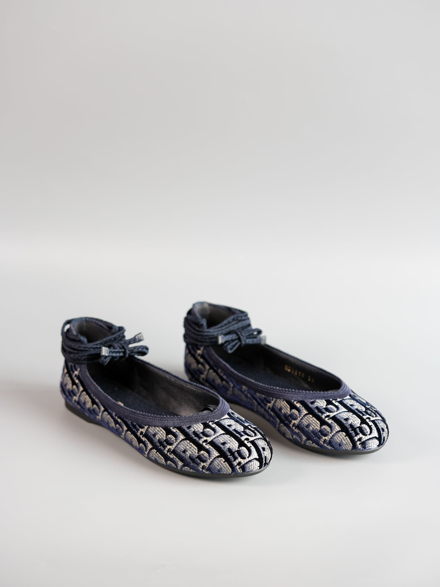 Poeme Laced Ballerina Flats in Deep Blue Size 36 (24 cm) | Purse Maison Luxury Bags Shop