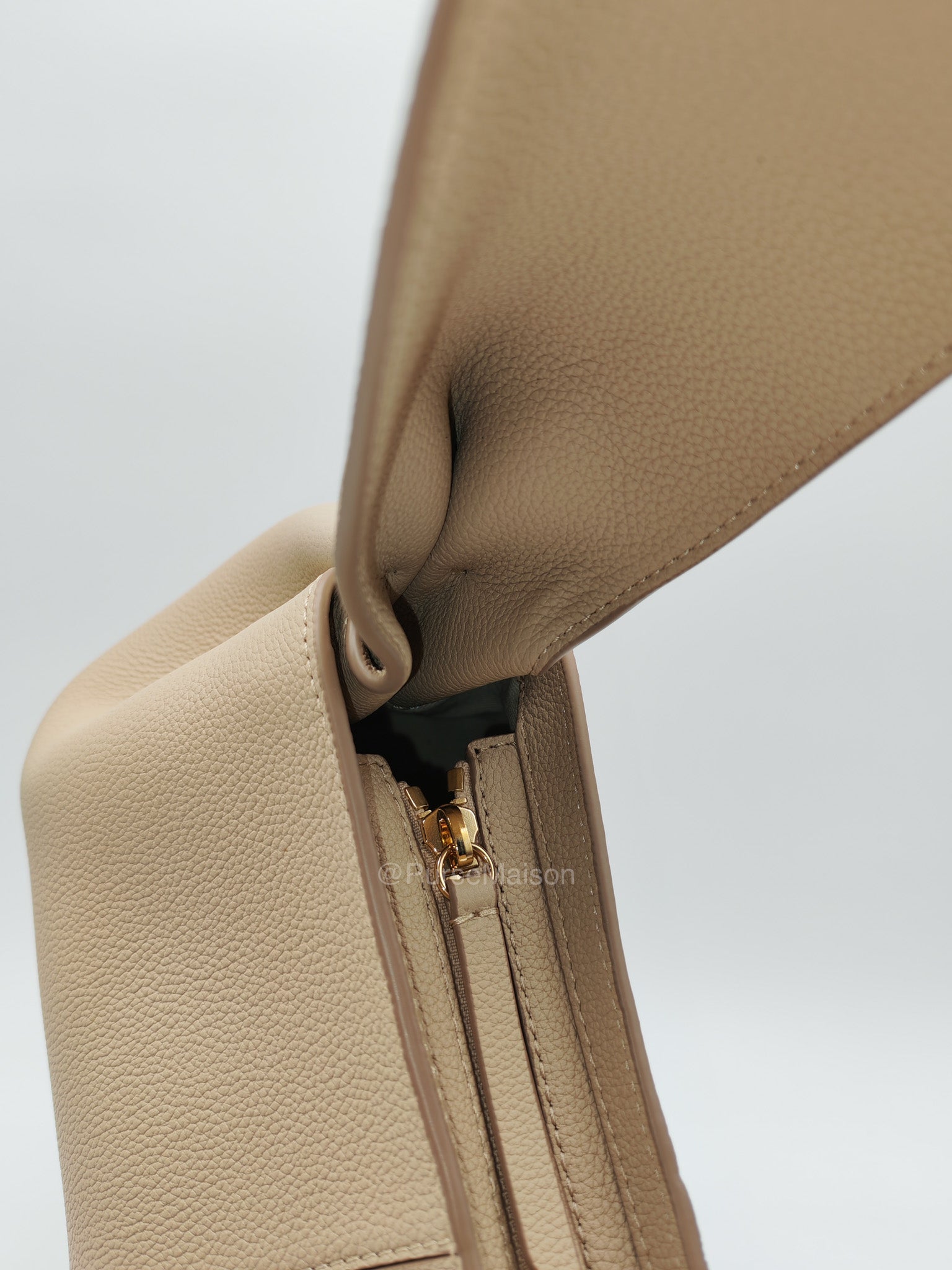 Polene Neuf East-West in Sand Graine leather | Purse Maison Luxury Bags Shop