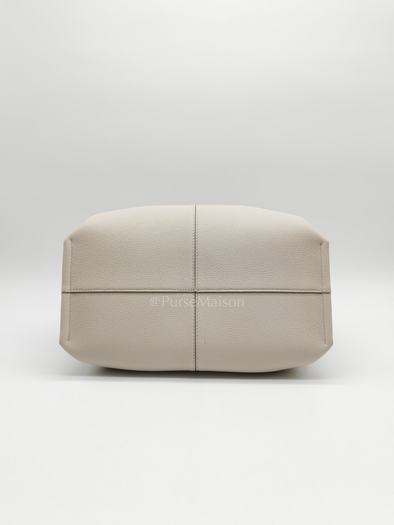 Neuf in Chalk Graine Leather Shoulder Bag