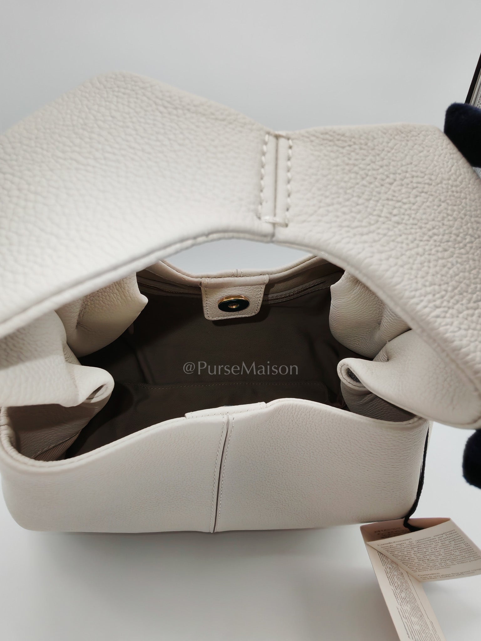Neuf in Chalk Graine Leather Shoulder Bag