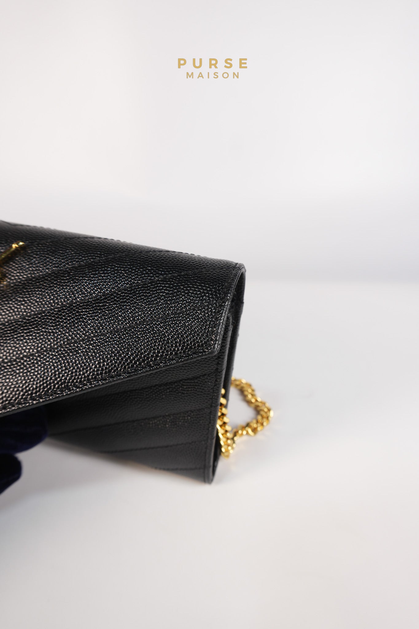 Portefeuille Wallet with Chain in Black Grain De Poudre Leather Gold Hardware | Purse Maison Luxury Bags Shop