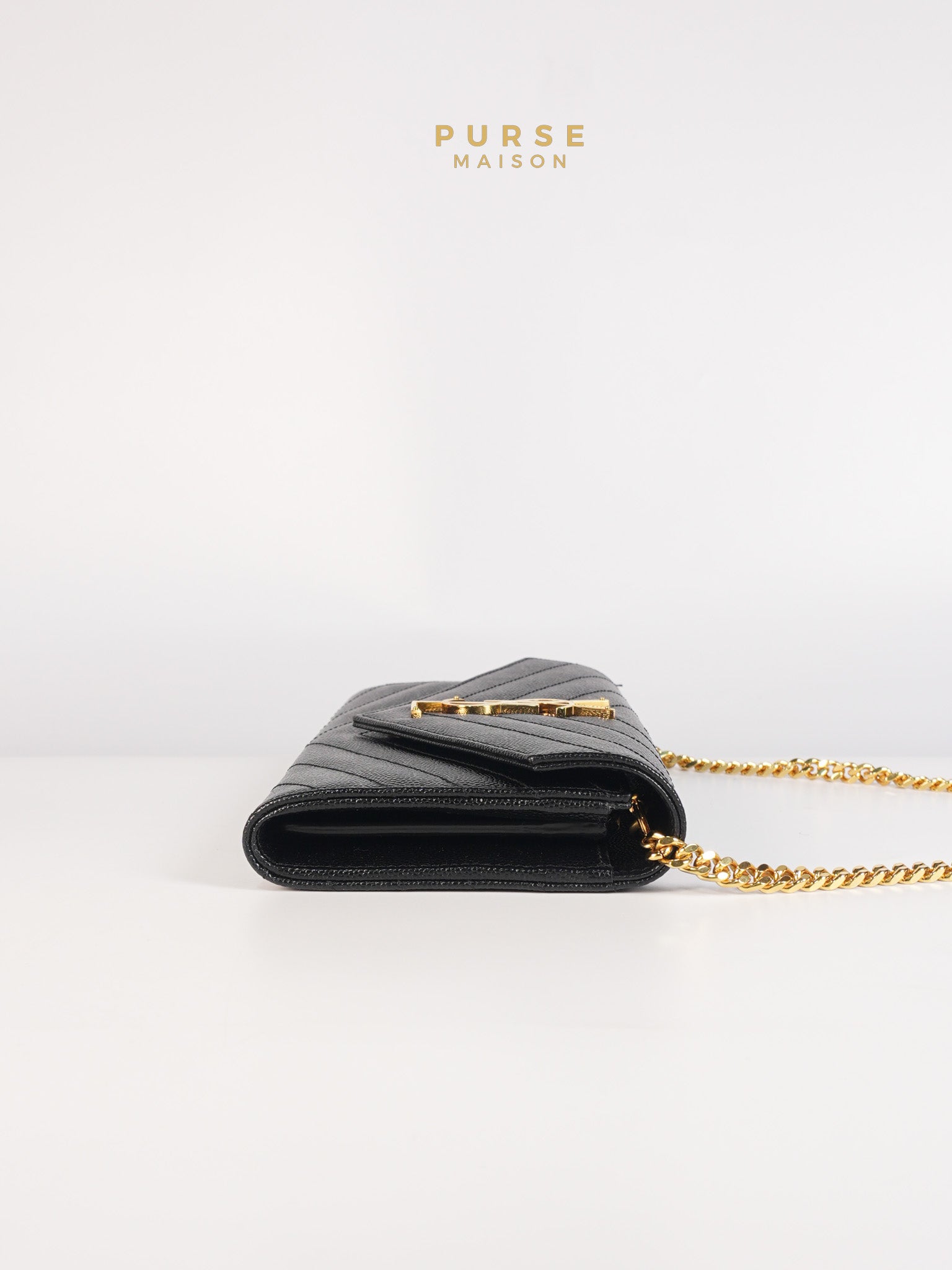 Portefeuille Wallet with Chain in Black Grain De Poudre Leather Gold Hardware | Purse Maison Luxury Bags Shop