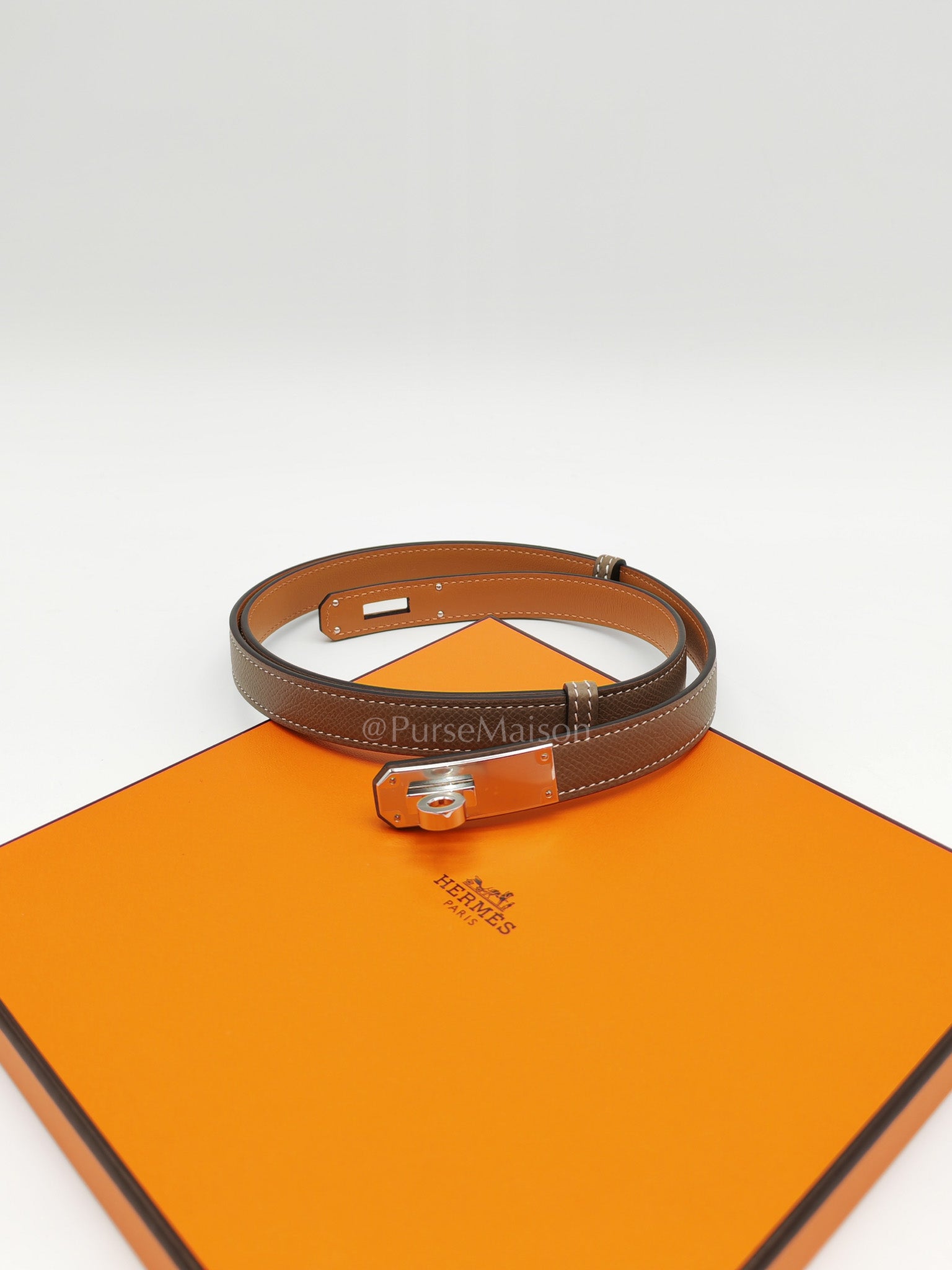 Kelly Belt in Etoupe Epsom Leather and Palladium Hardware Stamp G (2026)