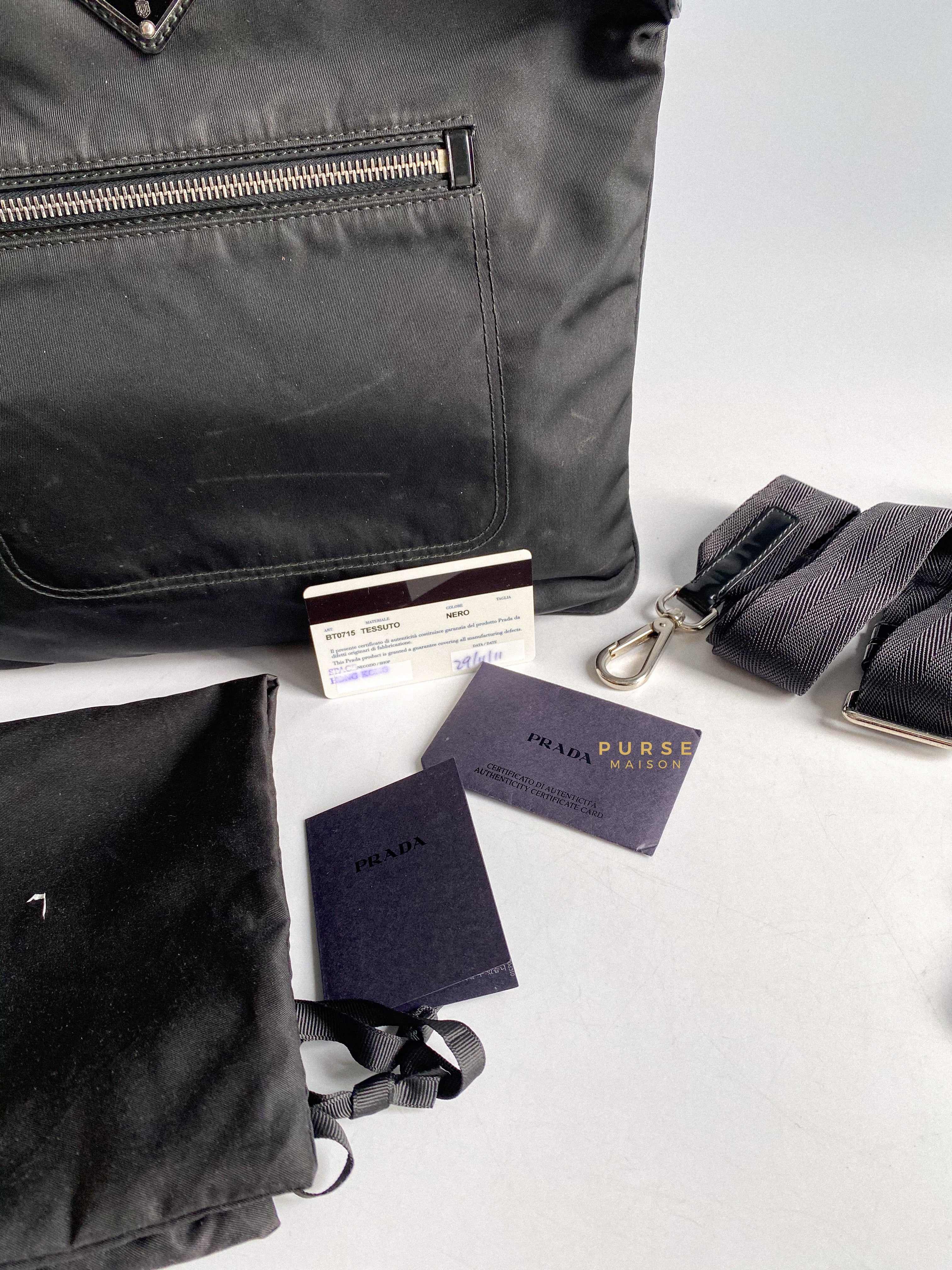 Prada BT0715 Tessuto Nylon Messenger Crossbody Bag Nero | Purse Maison Luxury Bags Shop