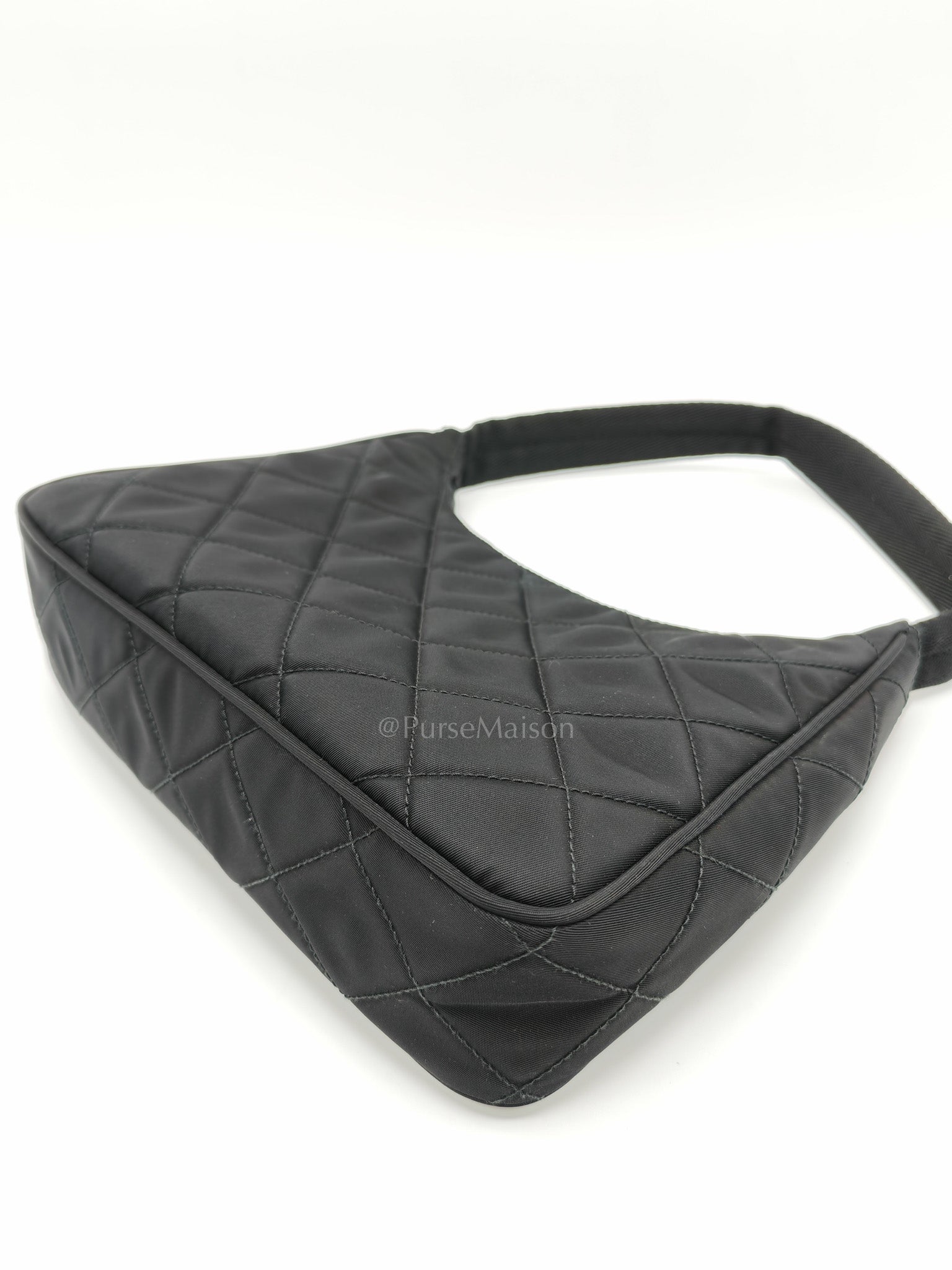 Prada Re-edition in Black Tessuto Nylon Quilted Canvas | Purse Maison Luxury Bags Shop