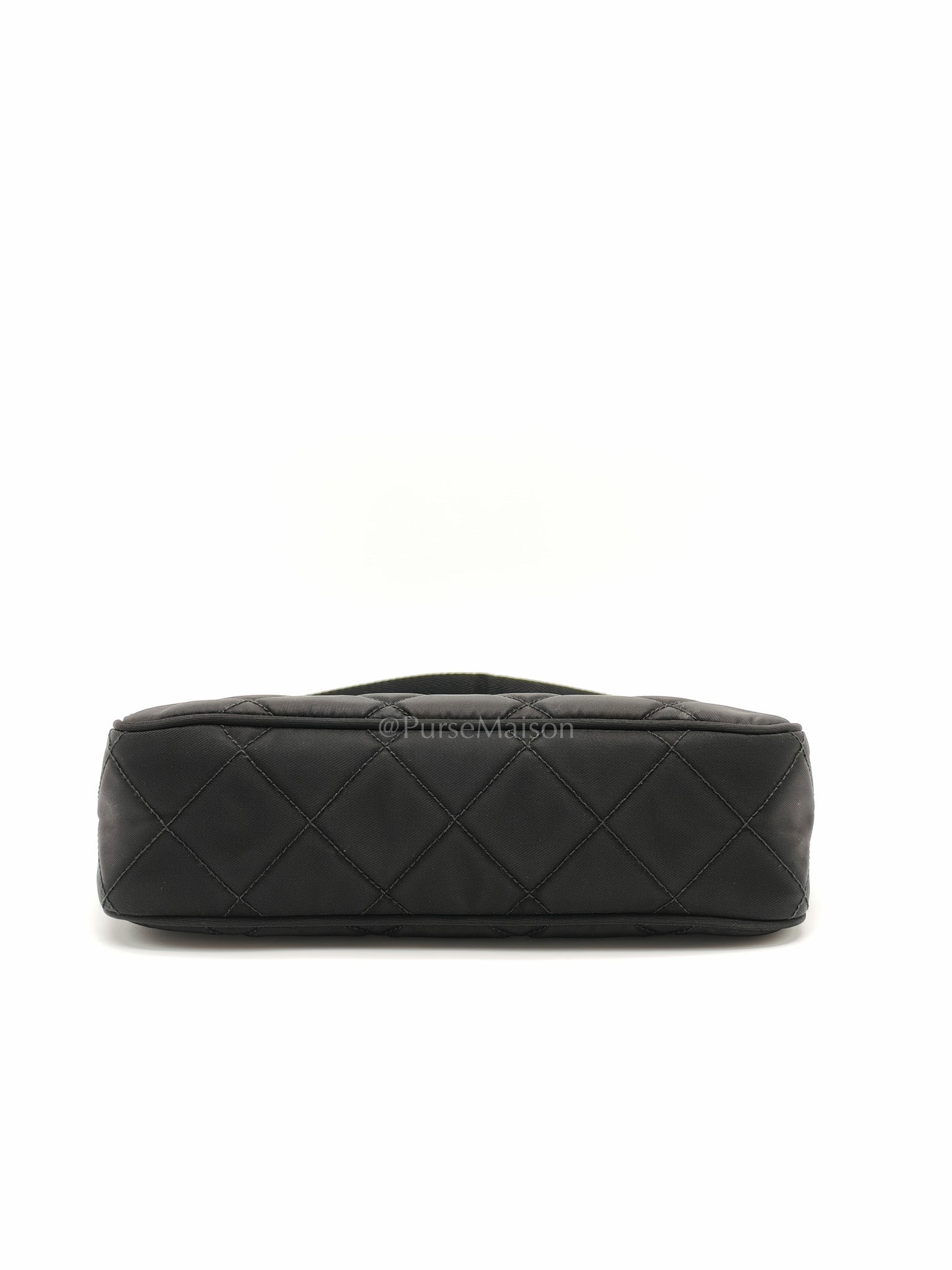Prada Re-edition in Black Tessuto Nylon Quilted Canvas | Purse Maison Luxury Bags Shop