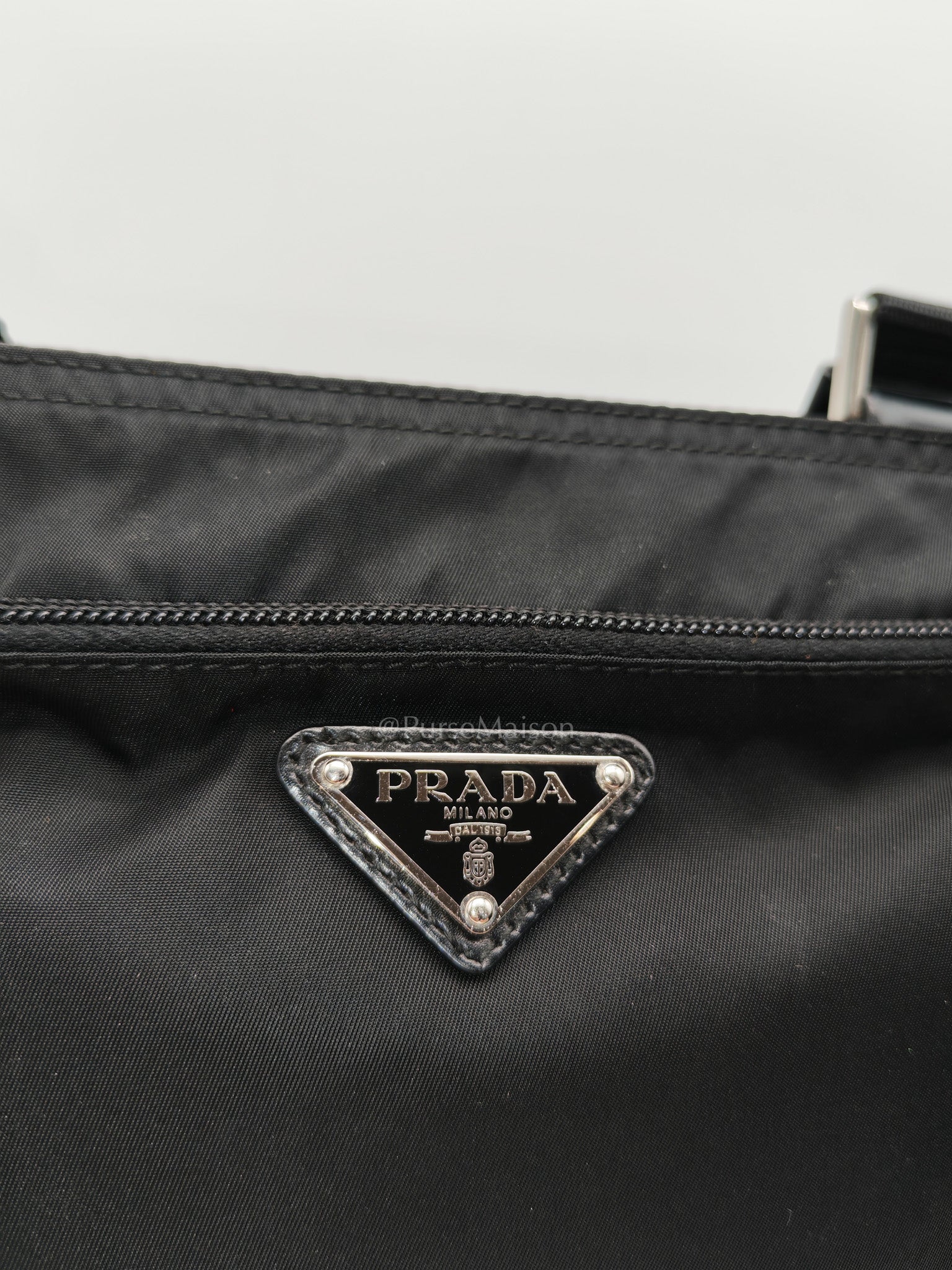 Vela Flat Messenger Bag in Black Nylon Canvas | Purse Maison Luxury Bags Shop