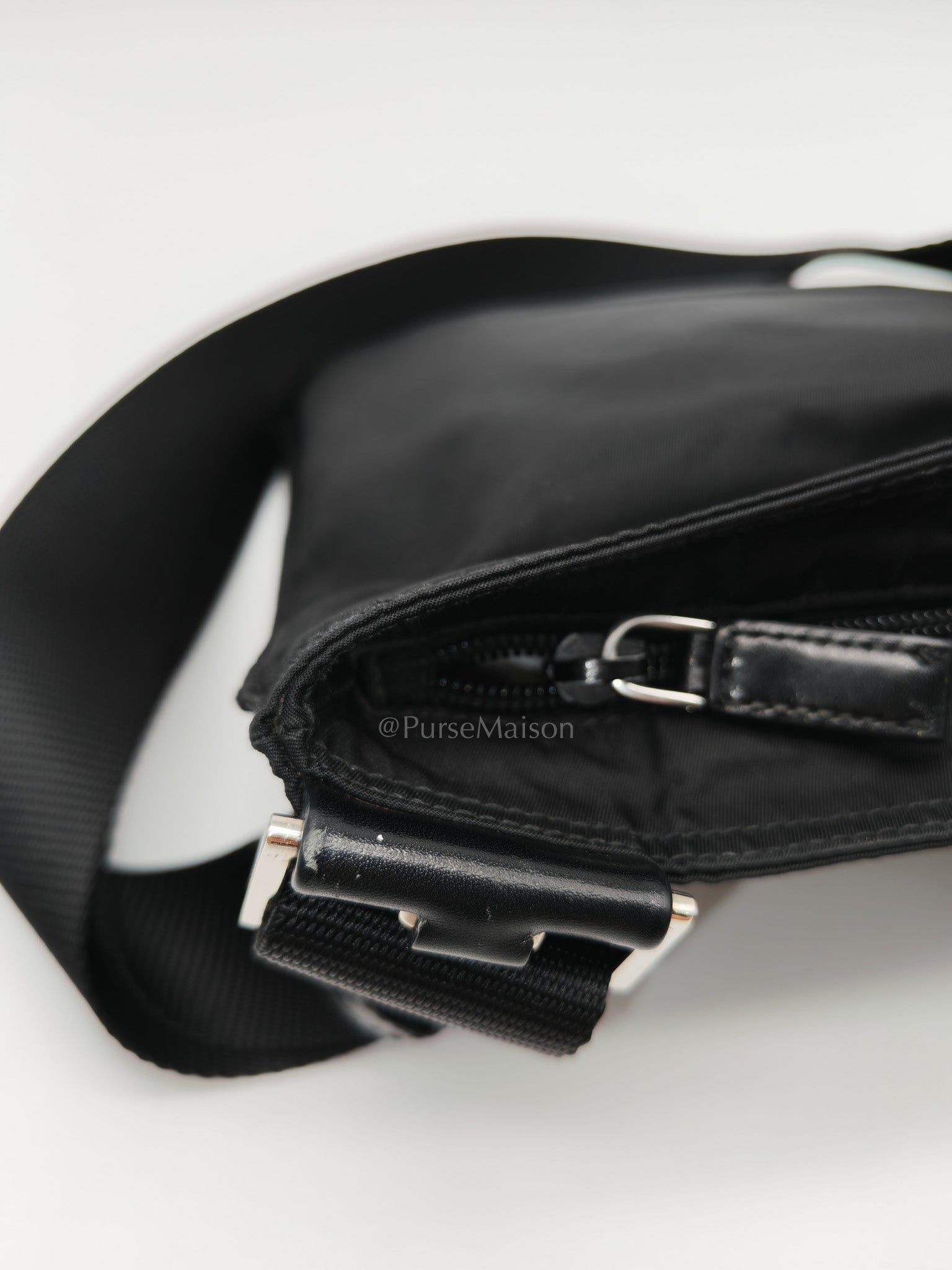Vela Flat Messenger Bag in Black Nylon Canvas | Purse Maison Luxury Bags Shop