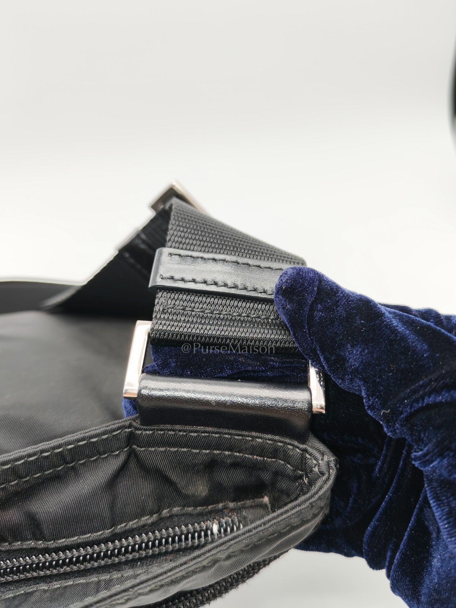 Vela Flat Messenger Bag in Black Nylon Canvas | Purse Maison Luxury Bags Shop