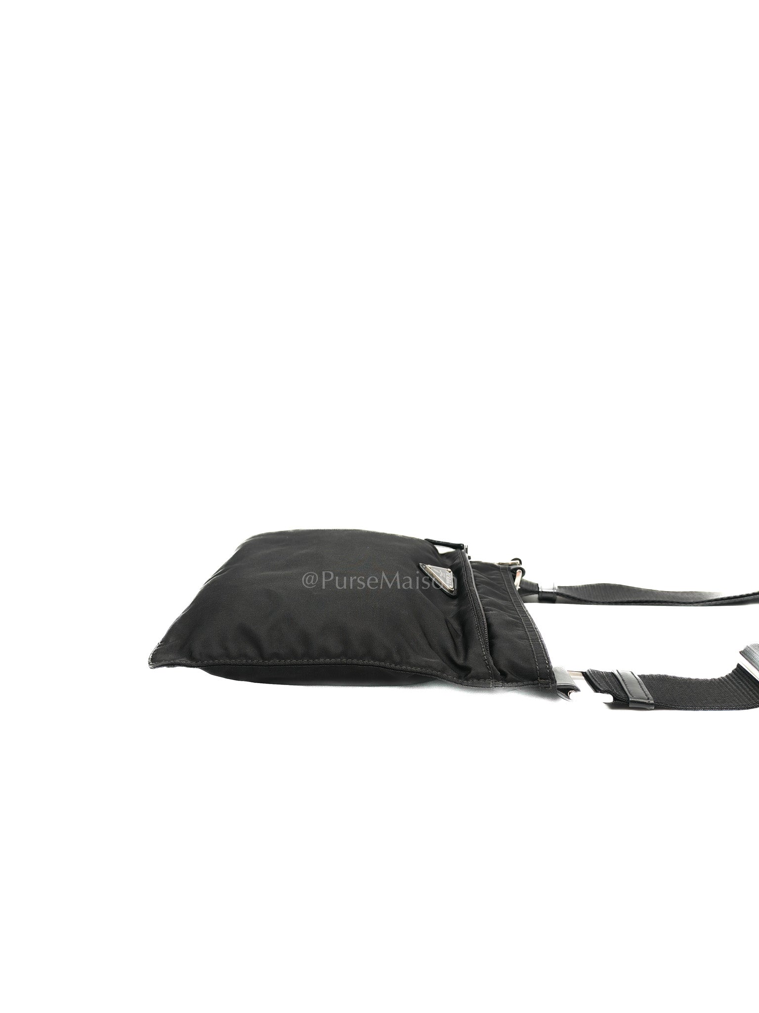 Vela Flat Messenger Bag in Black Nylon Canvas | Purse Maison Luxury Bags Shop