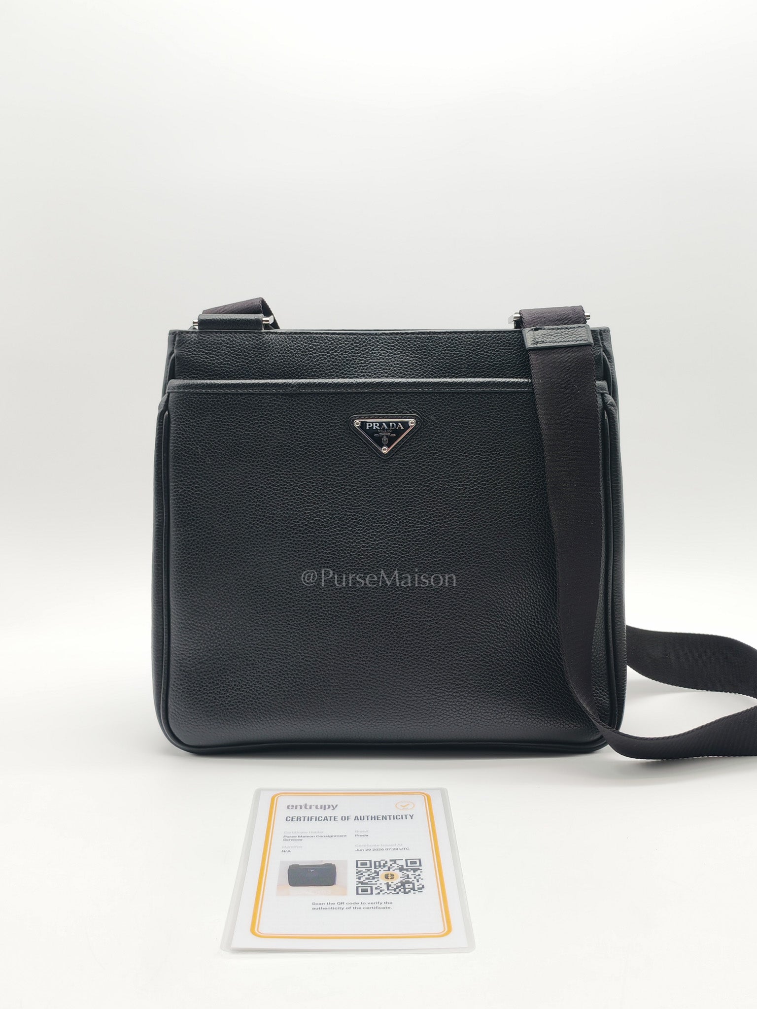 Vitello City Shoulder Bag in Calfskin Leather & Silver Hardware | Purse Maison Luxury Bags Shop