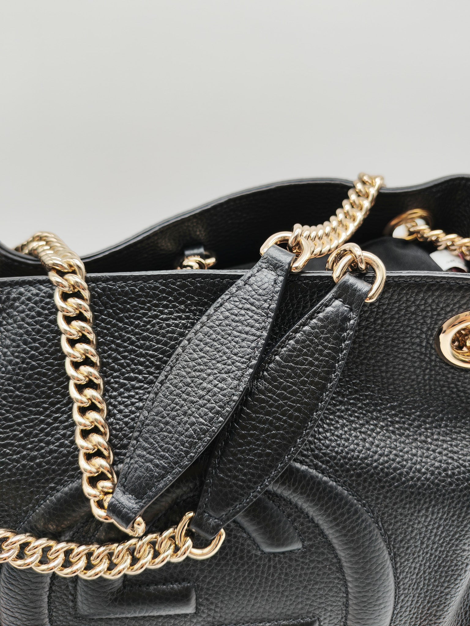 Price: Gucci Soho Chain Shoulder Bag in Black | Purse Maison Luxury Bags Shop