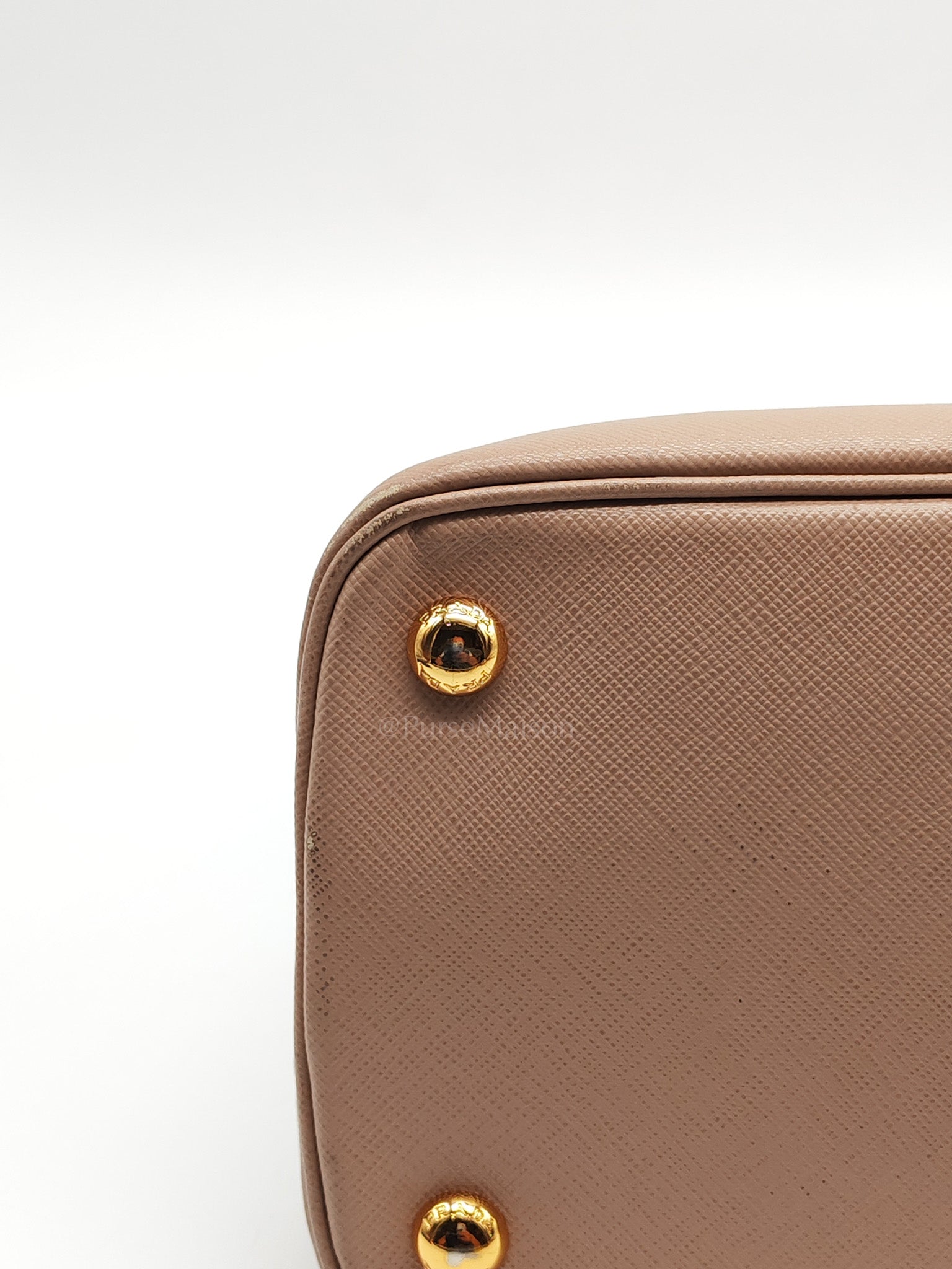 Promenade Bag Medium in Beige Saffiano Lux Leather | Purse Maison Luxury Bags Shop