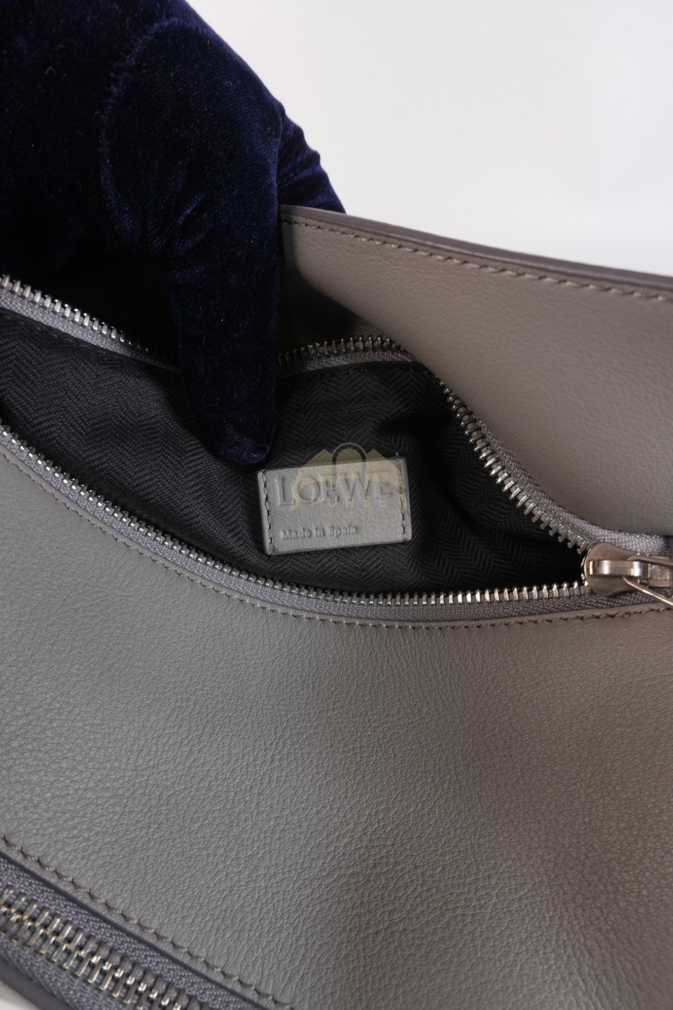 Puzzle Edge Bum Bag Small in Asphalt Gray Calfskin Leather | Purse Maison Luxury Bags Shop