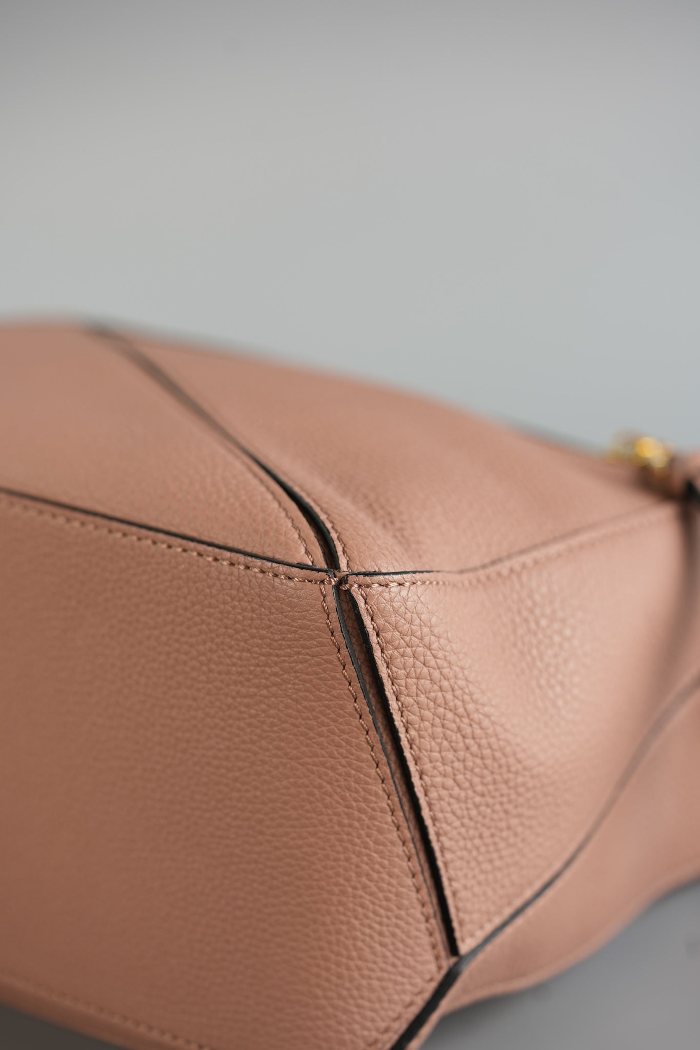 Puzzle Small Bag in Old Rose Grained Calfskin | Purse Maison Luxury Bags Shop