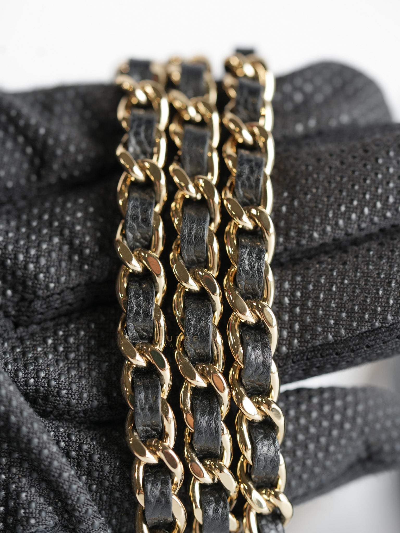 Quilted Camera Bag in Black Caviar Leather (Microchip) | Purse Maison Luxury Bags Shop