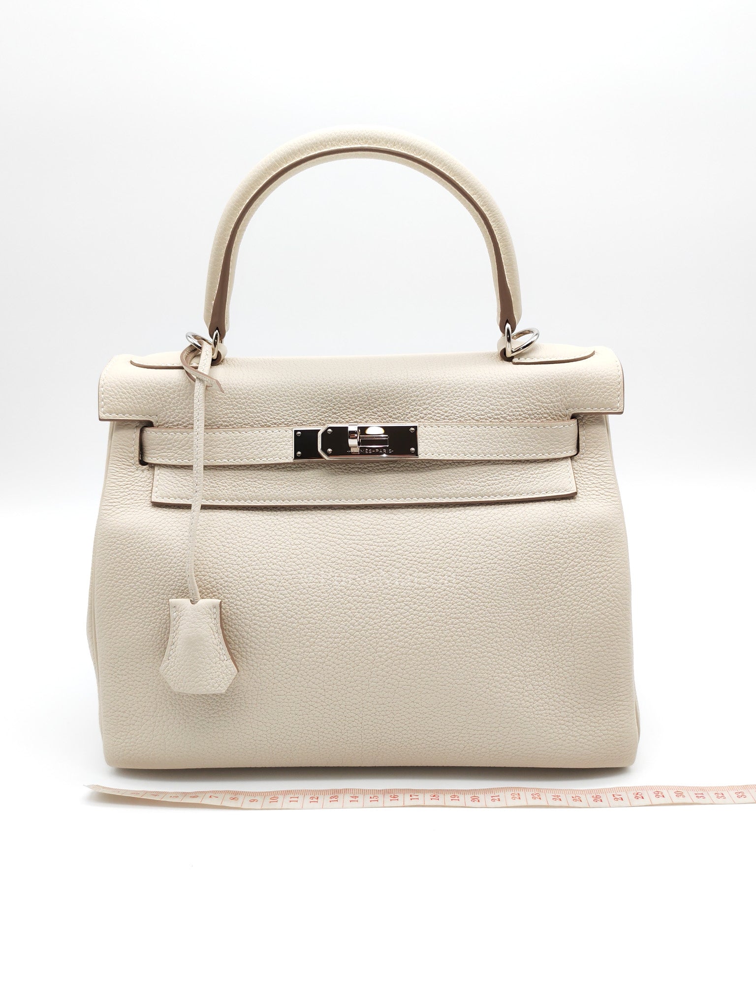 Kelly 28 Retourne in Craie Togo Leather and Palladium Hardware Stamp K (2025)