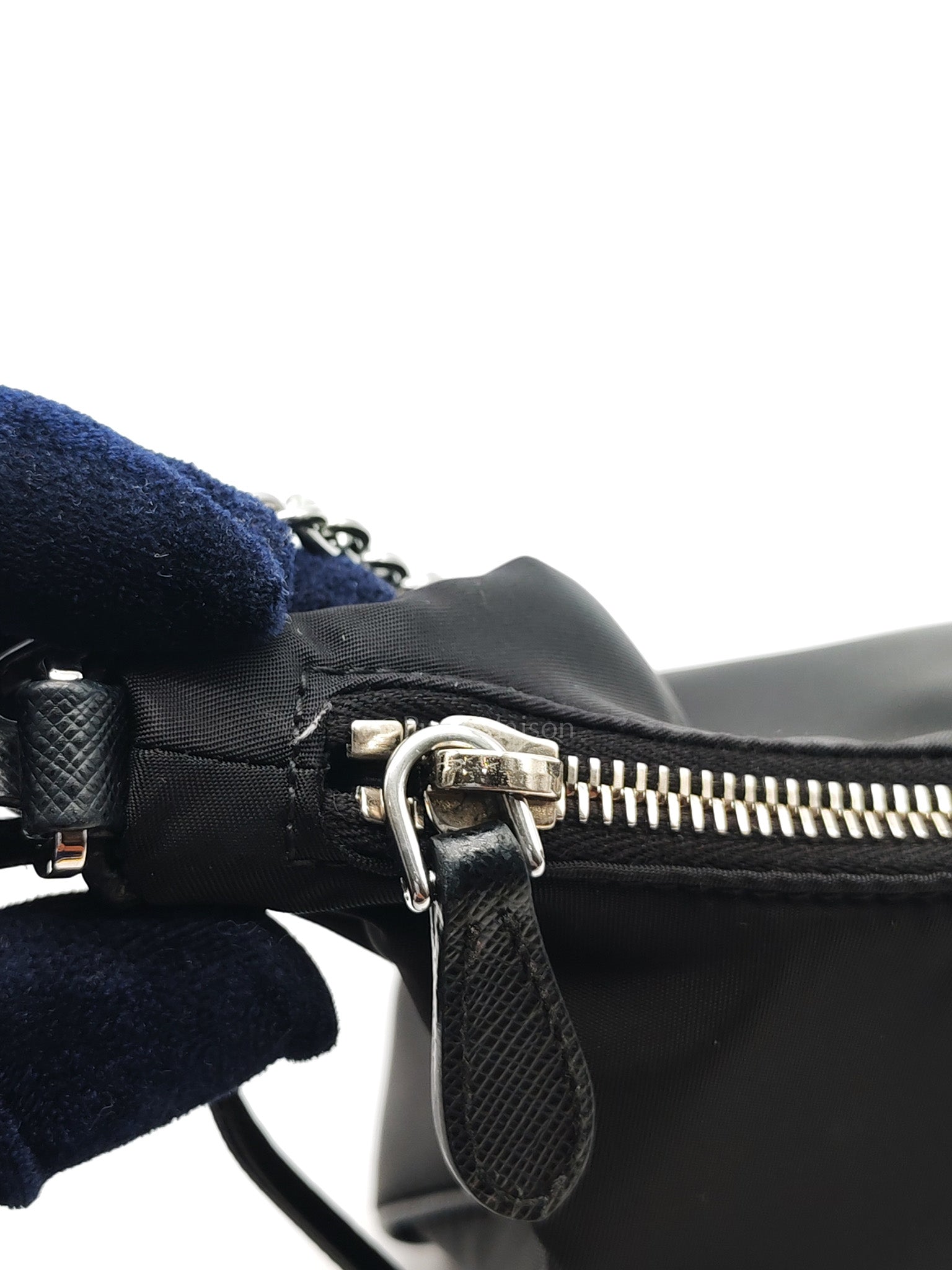 Re-Edition 2005 in Black Nylon Shoulder Bag | Purse Maison Luxury Bags Shop