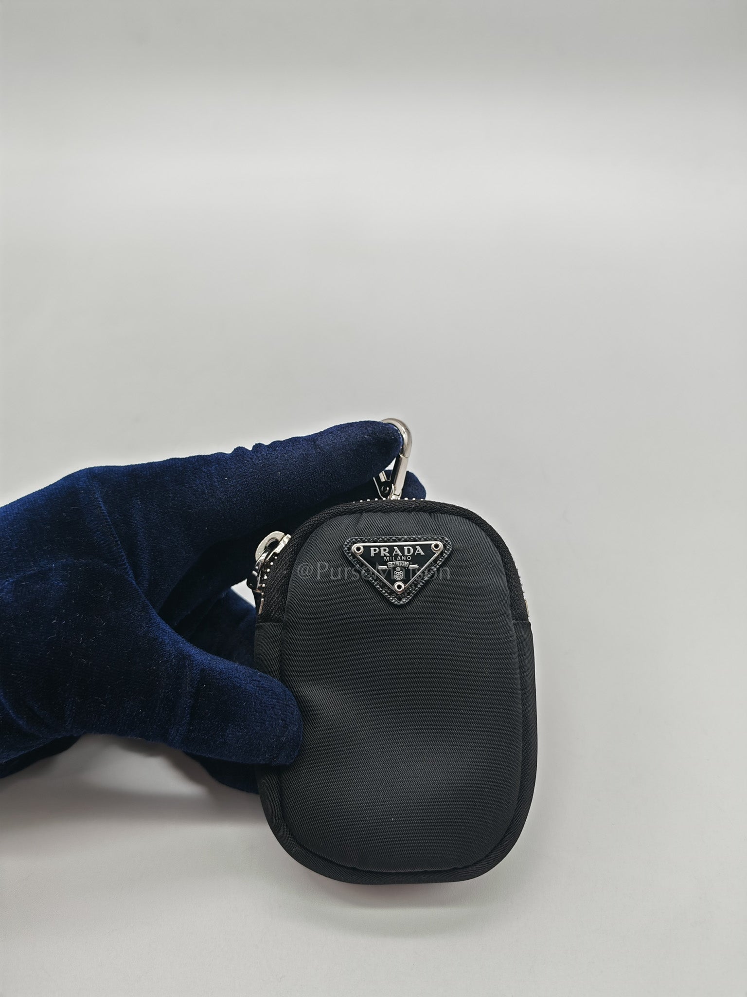 Re-Edition 2005 in Black Nylon Shoulder Bag | Purse Maison Luxury Bags Shop
