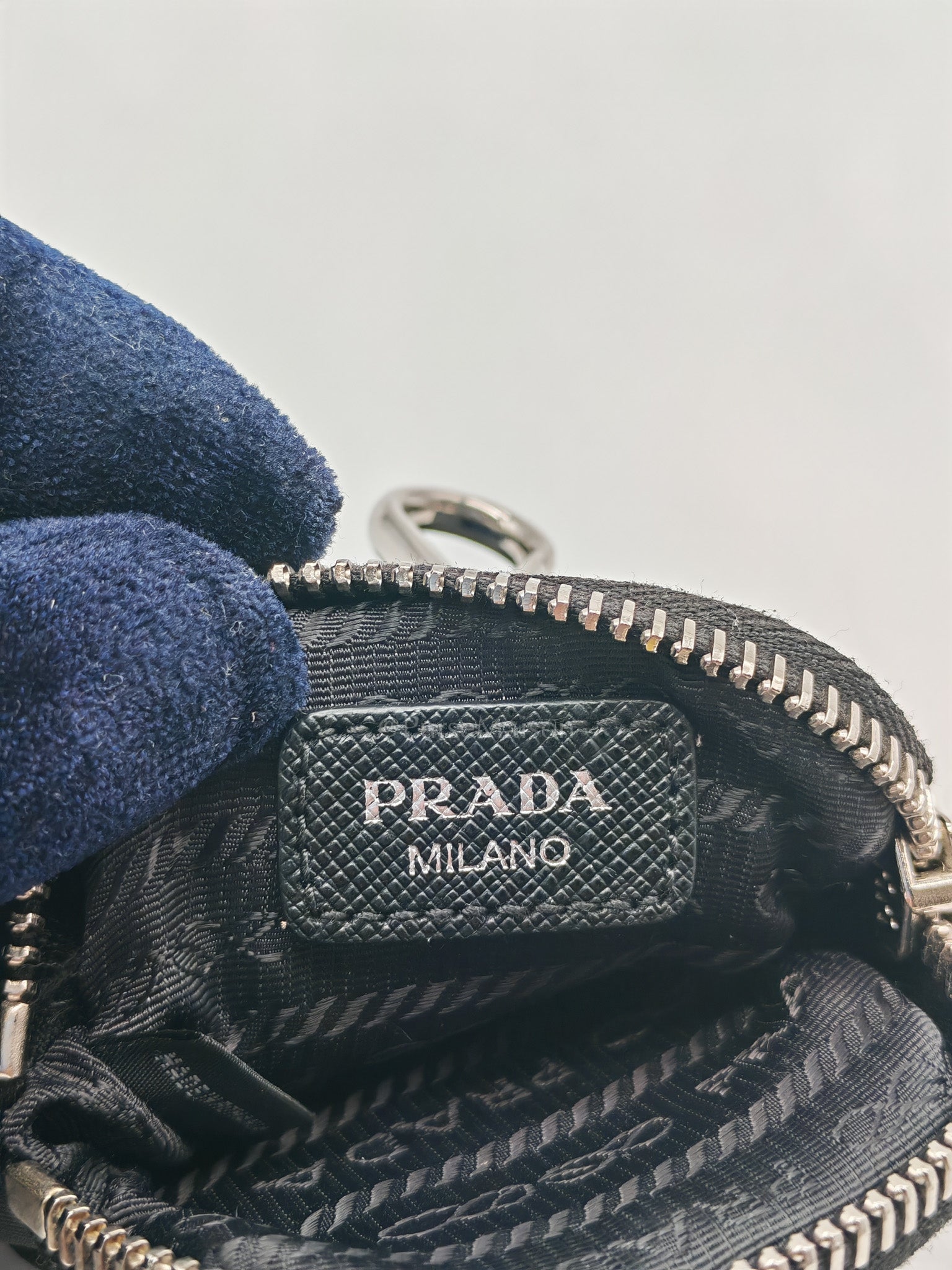 Re-Edition 2005 in Black Nylon Shoulder Bag | Purse Maison Luxury Bags Shop