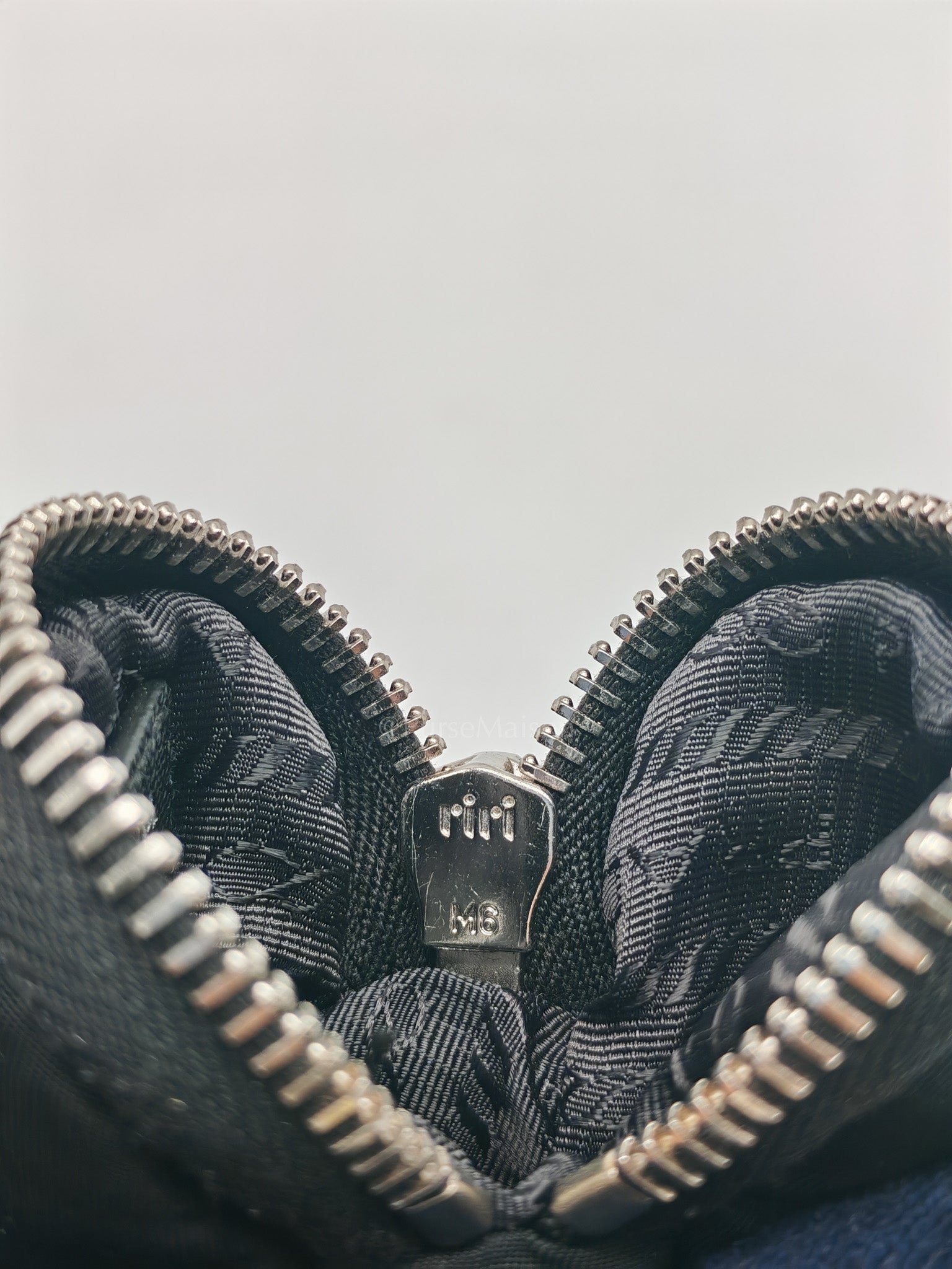 Re-Edition 2005 in Black Nylon Shoulder Bag | Purse Maison Luxury Bags Shop