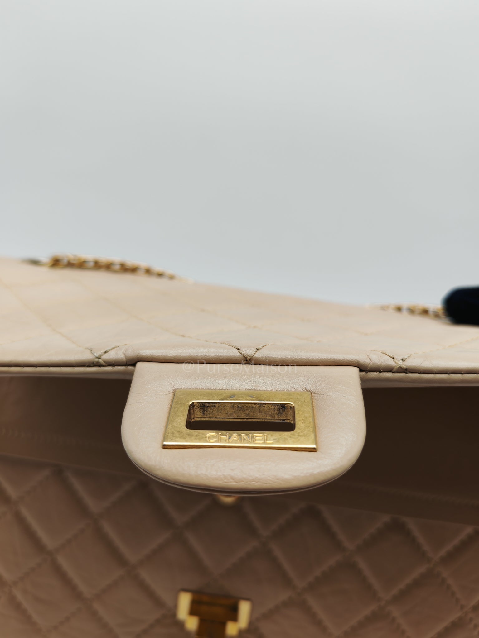 Reissue 2.55 in Beige Distressed Calfskin Leather an Aged Gold Hardwadre Series 18 | Purse Maison Luxury Bags Shop