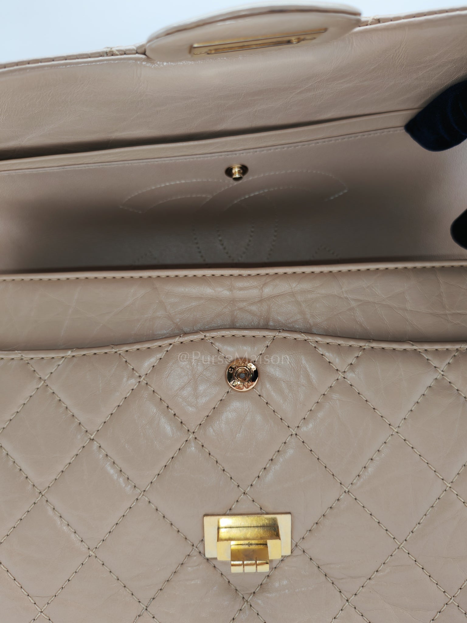 Reissue 2.55 in Beige Distressed Calfskin Leather an Aged Gold Hardwadre Series 18 | Purse Maison Luxury Bags Shop