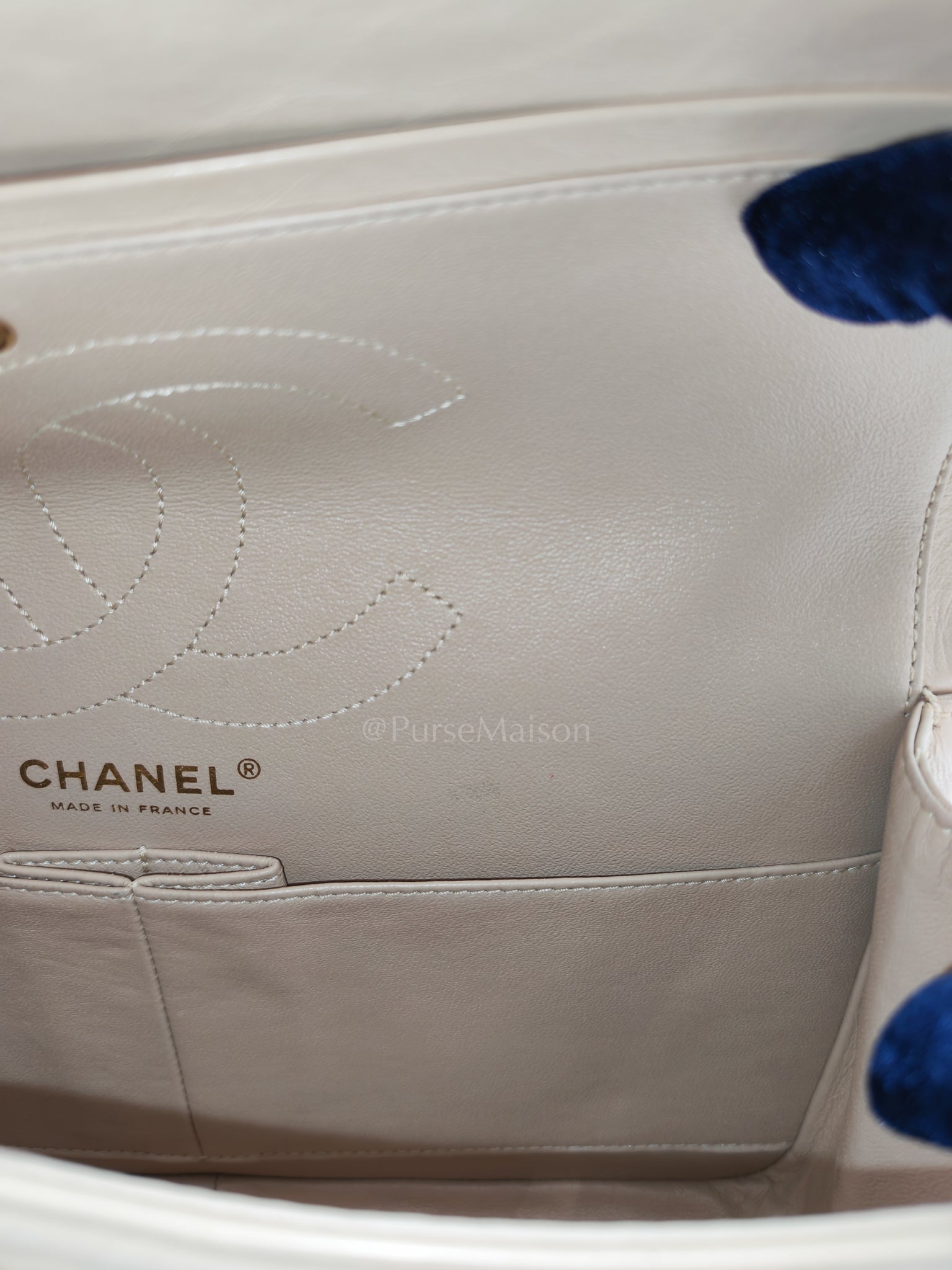 Reissue 2.55 in Beige Distressed Calfskin Leather an Aged Gold Hardwadre Series 18 | Purse Maison Luxury Bags Shop