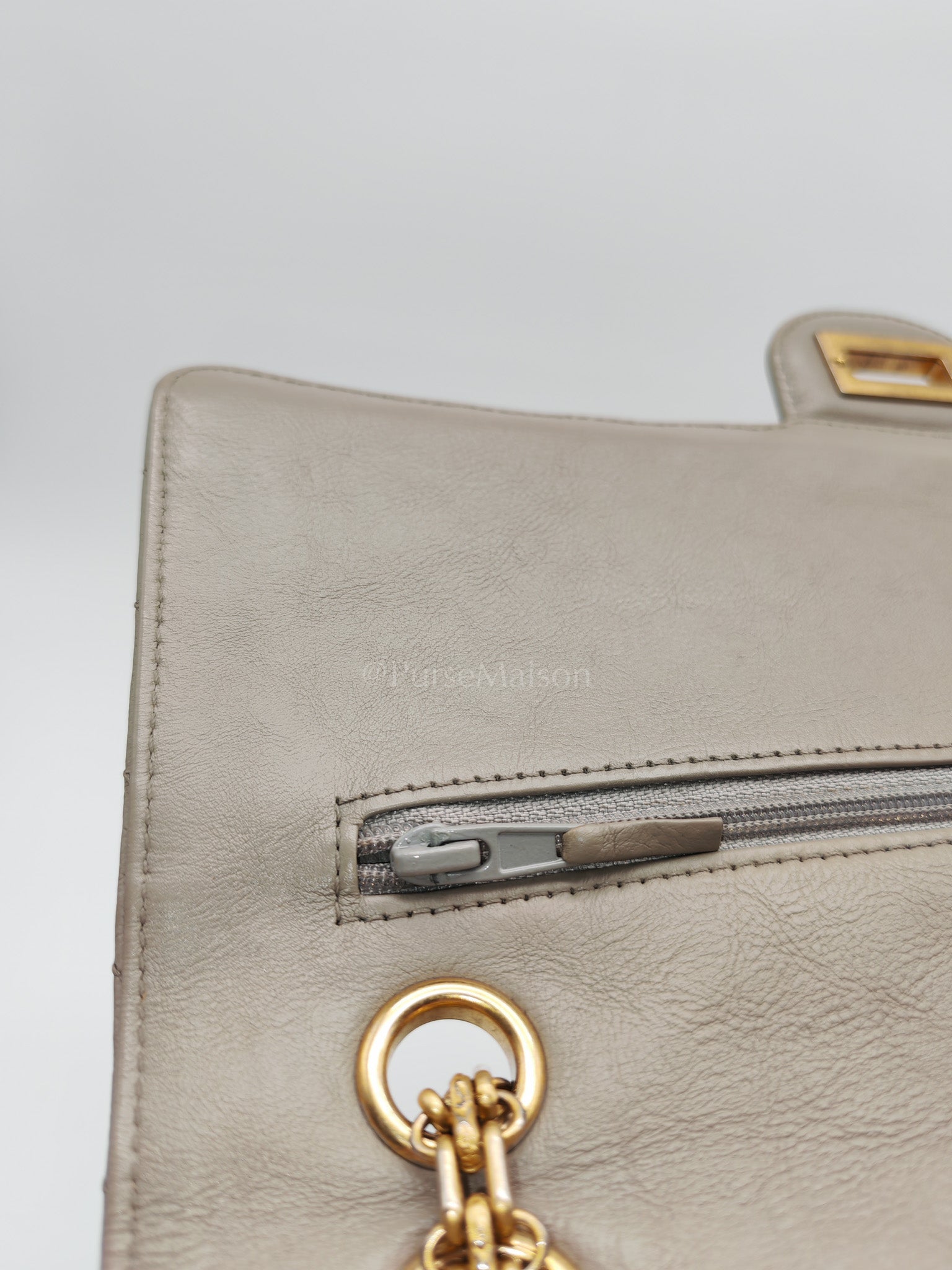 Reissue 2.55 Size 226 in Gray Beige Chevron Calfskin Leather Aged Gold Hardware(Series 27) | Purse Maison Luxury Bags Shop