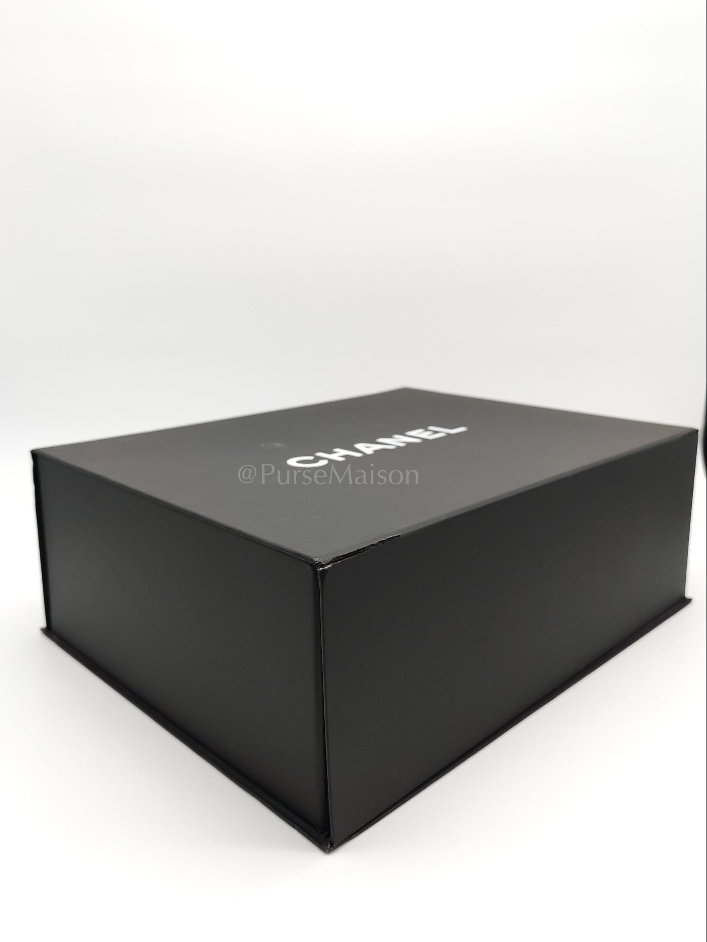 Reissue 2.55 Size 226 in Gray Beige Chevron Calfskin Leather Aged Gold Hardware(Series 27) | Purse Maison Luxury Bags Shop