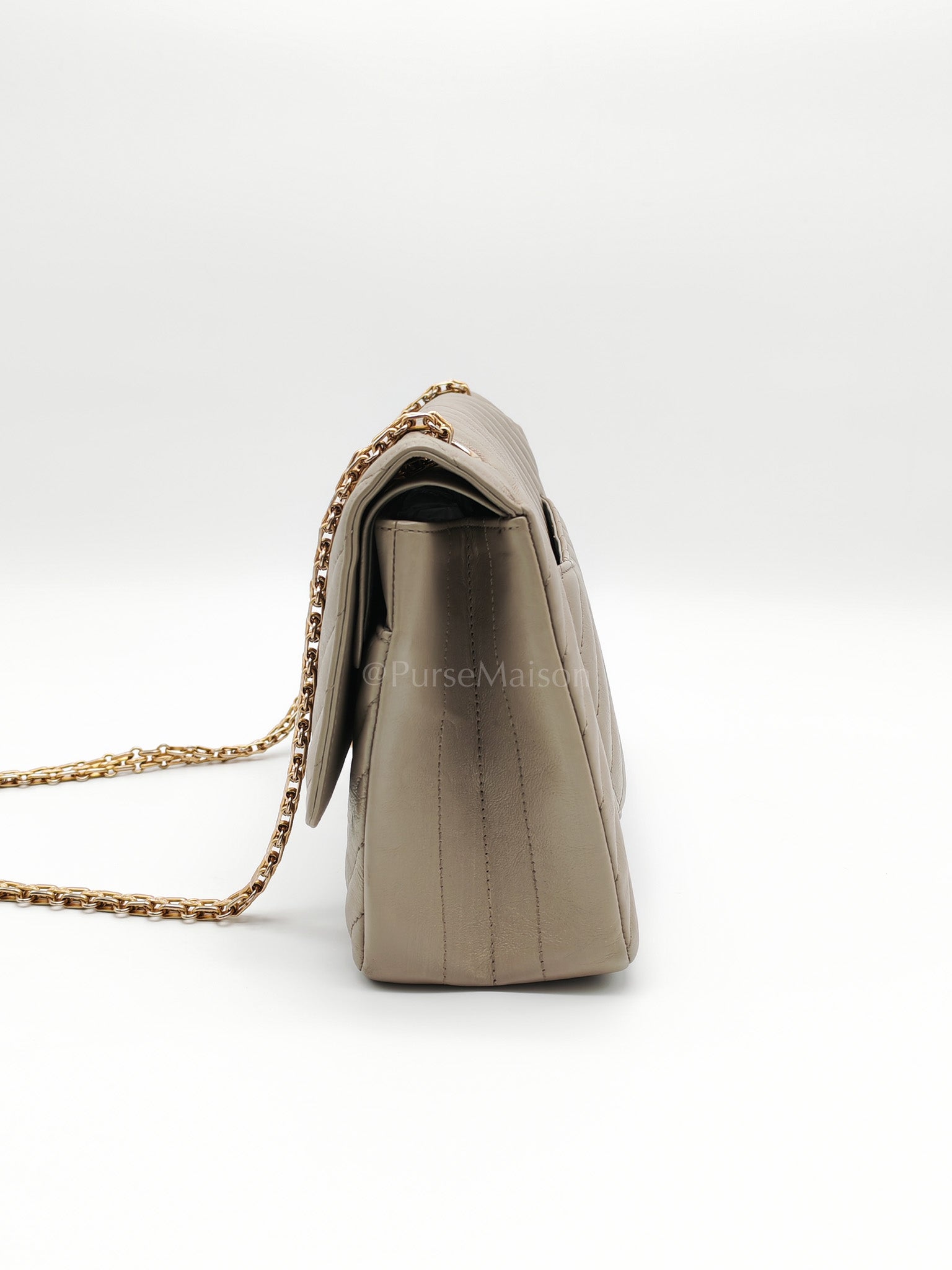 Reissue 2.55 Size 226 in Gray Beige Chevron Calfskin Leather Aged Gold Hardware(Series 27) | Purse Maison Luxury Bags Shop