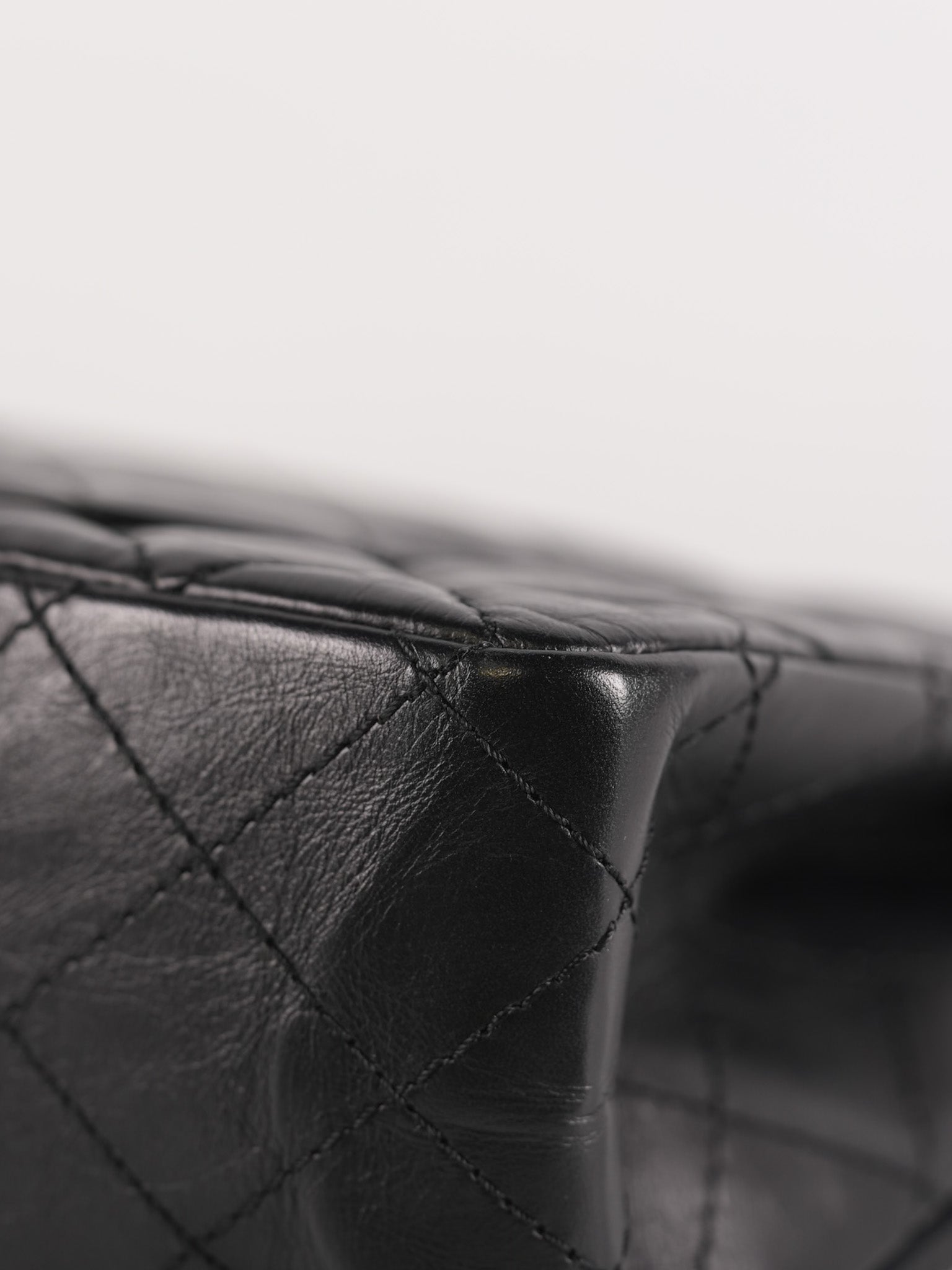 Reissue 2.55 Size 226 (Medium) in Black Quilted Calfskin Leather & Gold Hardware Series 21 | Purse Maison Luxury Bags Shop