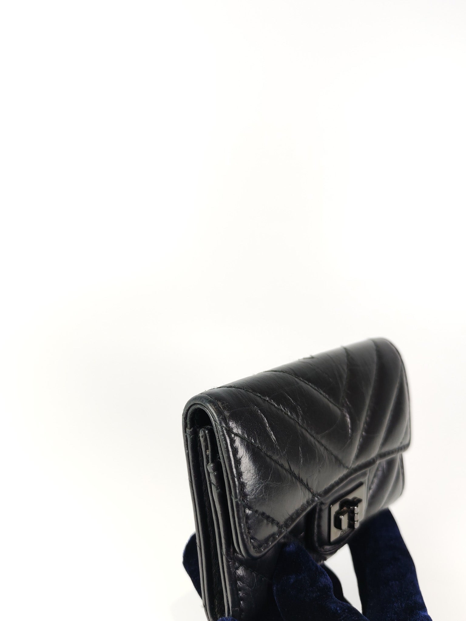 Reissue Flap Card Holder So Black in Distressed Calfskin Leather Series 24 | Purse Maison Luxury Bags Shop
