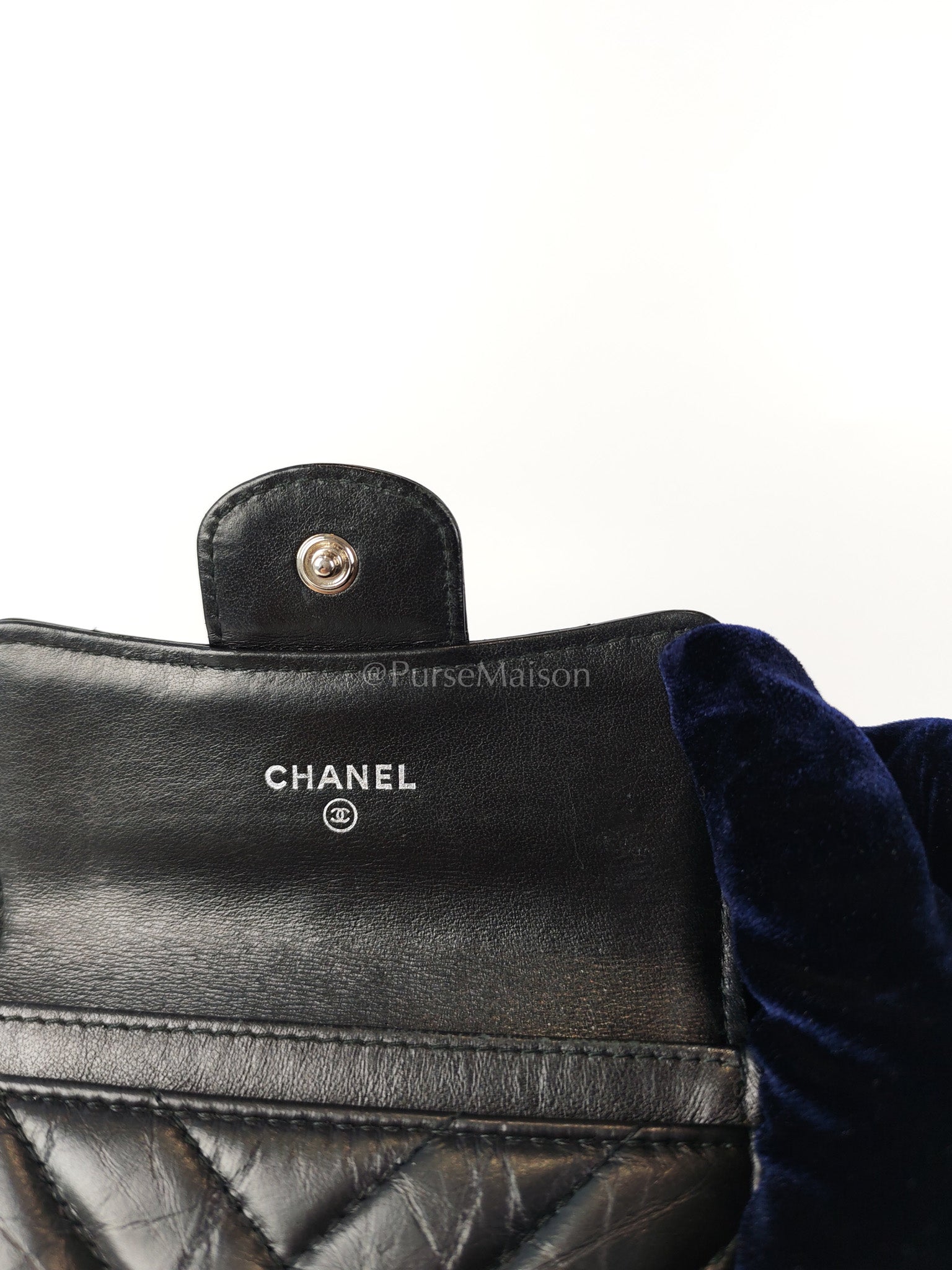 Reissue Flap Card Holder So Black in Distressed Calfskin Leather Series 24 | Purse Maison Luxury Bags Shop