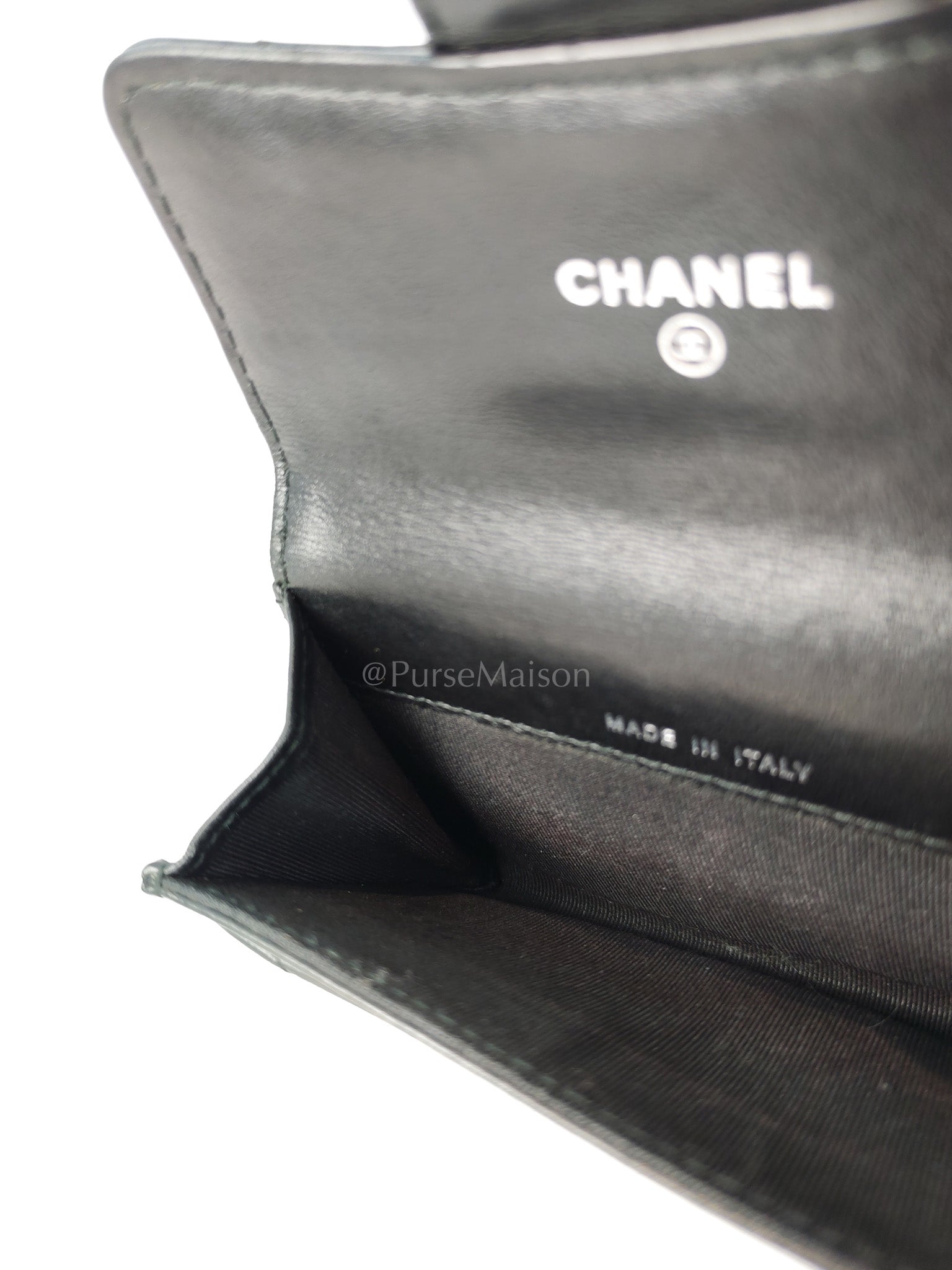 Reissue Flap Card Holder So Black in Distressed Calfskin Leather Series 24 | Purse Maison Luxury Bags Shop