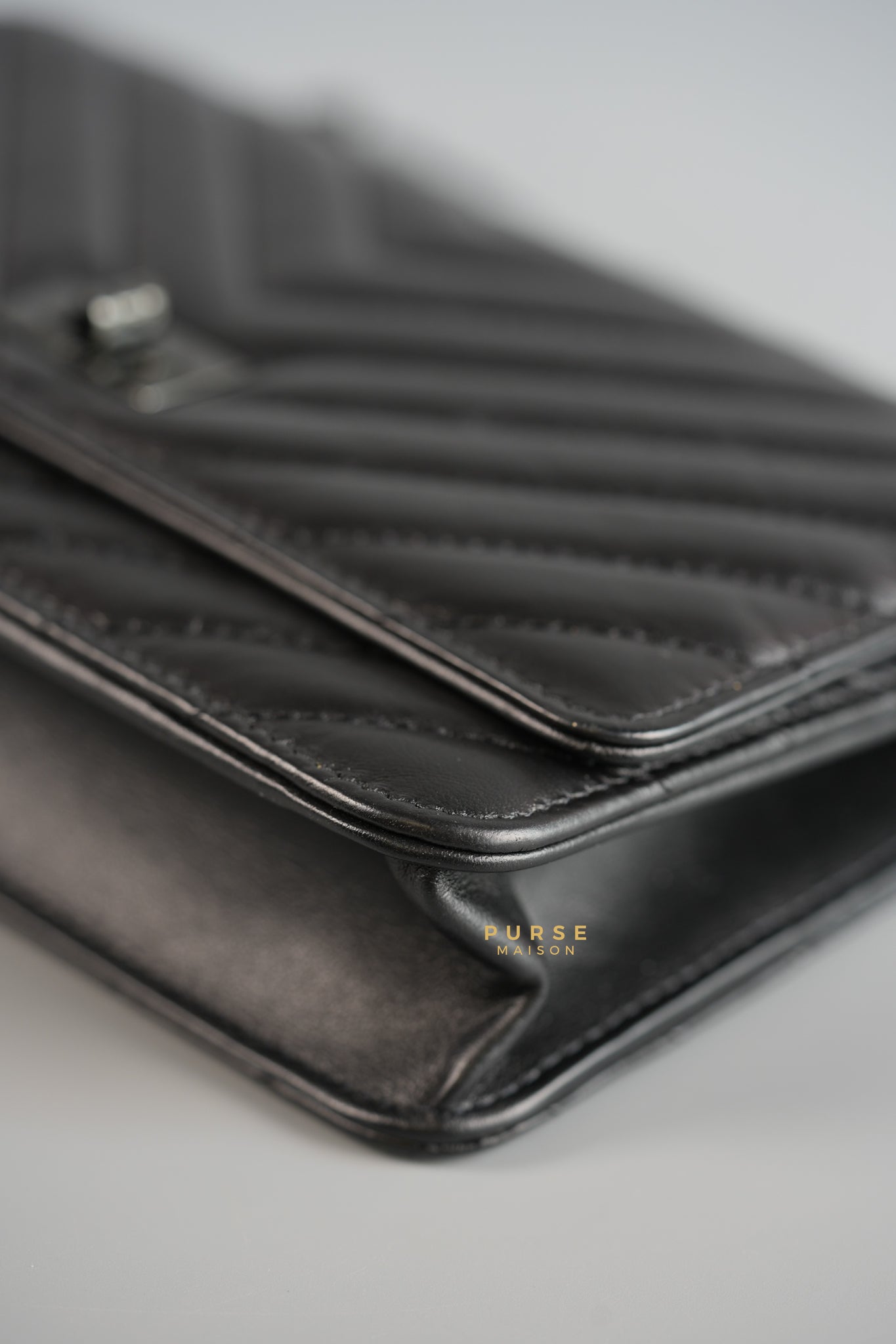 Reissue Wallet on Chain Chevron Calfskin Leather So Black Series 30 | Purse Maison Luxury Bags Shop