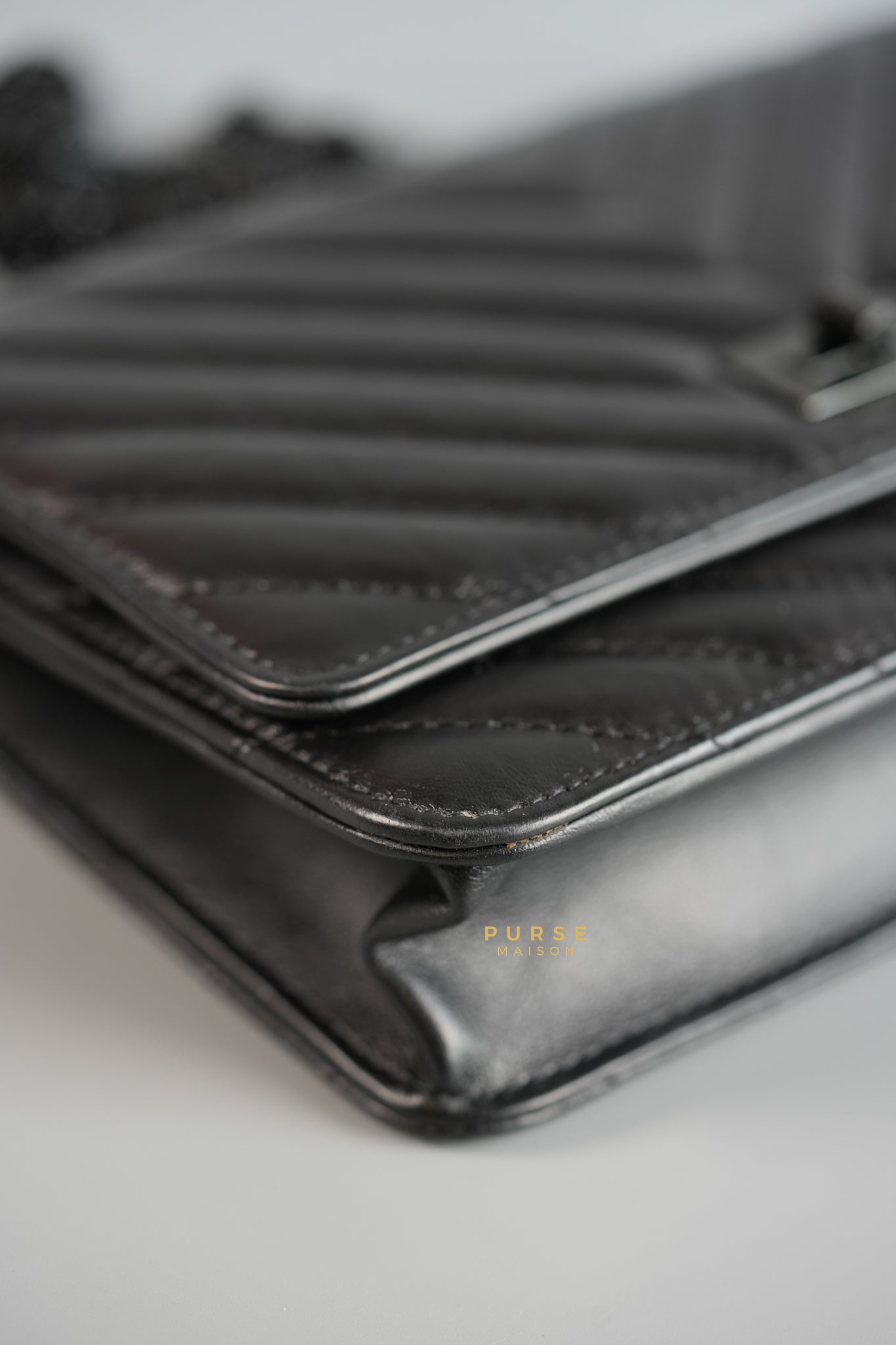 Reissue Wallet on Chain Chevron Calfskin Leather So Black Series 30 | Purse Maison Luxury Bags Shop