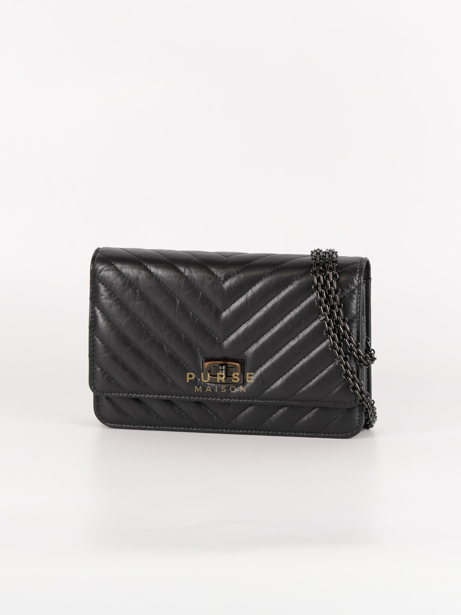Reissue Wallet On Chain in Black Distressed Calfskin Leather & So Black Hardware (Microchip) | Purse Maison Luxury Bags Shop