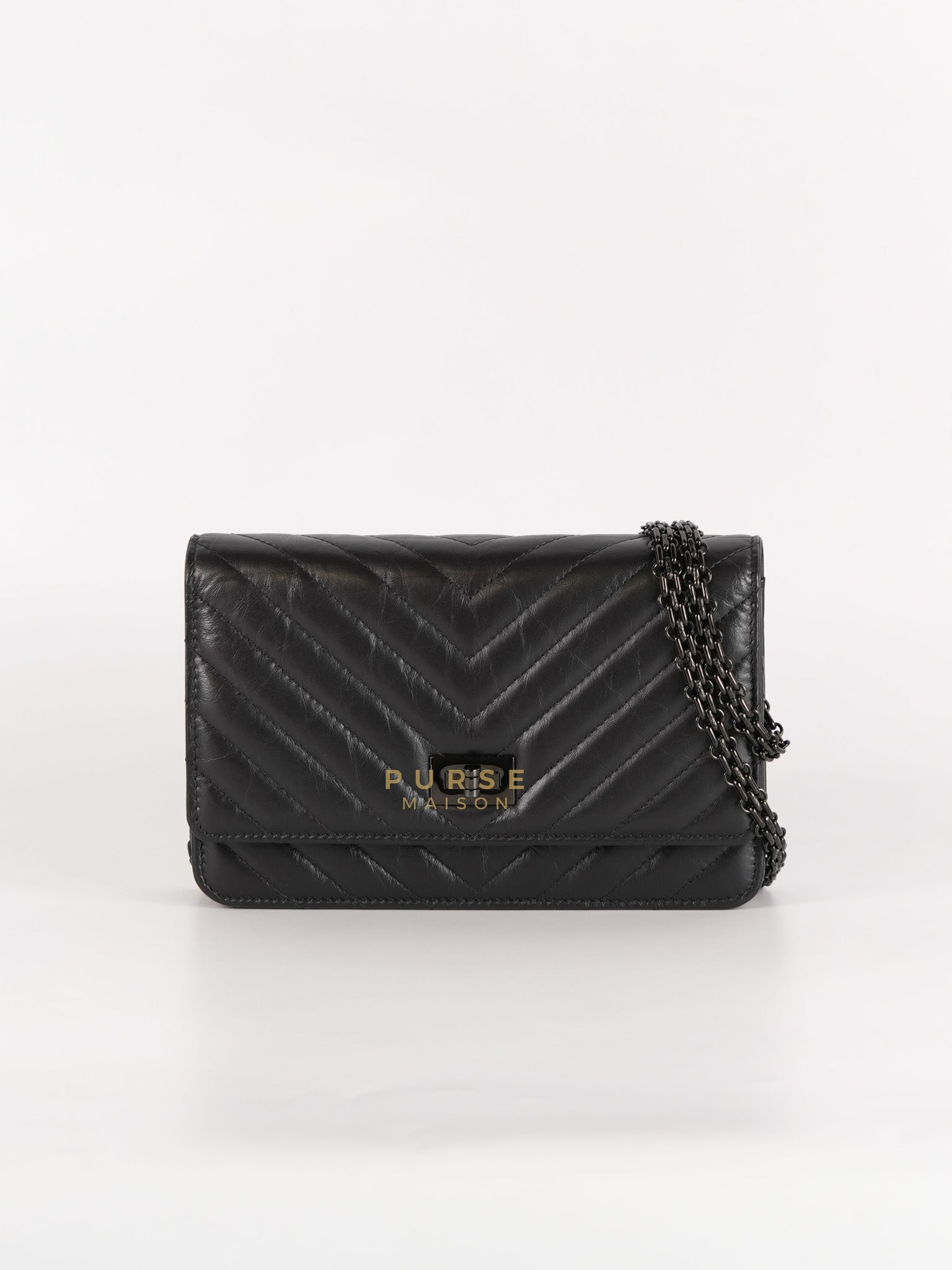 Reissue Wallet On Chain in Black Distressed Calfskin Leather & So Black Hardware (Microchip) | Purse Maison Luxury Bags Shop
