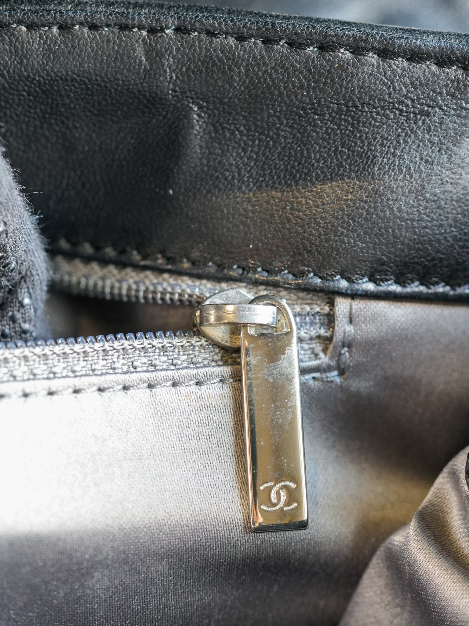 Resort Cruise Flap Bag Bi-Color Flap in Lambskin Leather and Silver Hardware Series 12 | Purse Maison Luxury Bags Shop