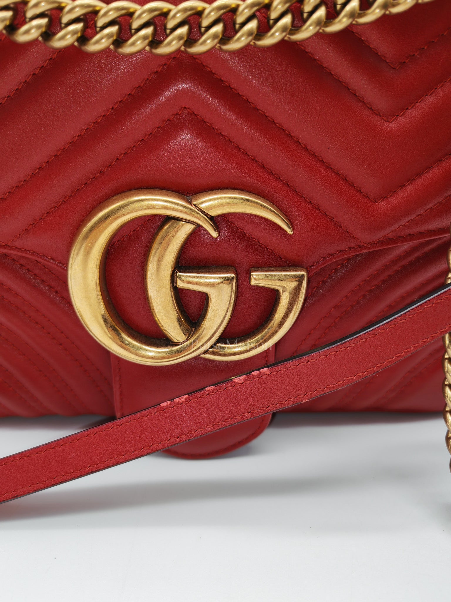 Marmont Medium in Hibiscus Red Calfskin Leather Shoulder Bag
