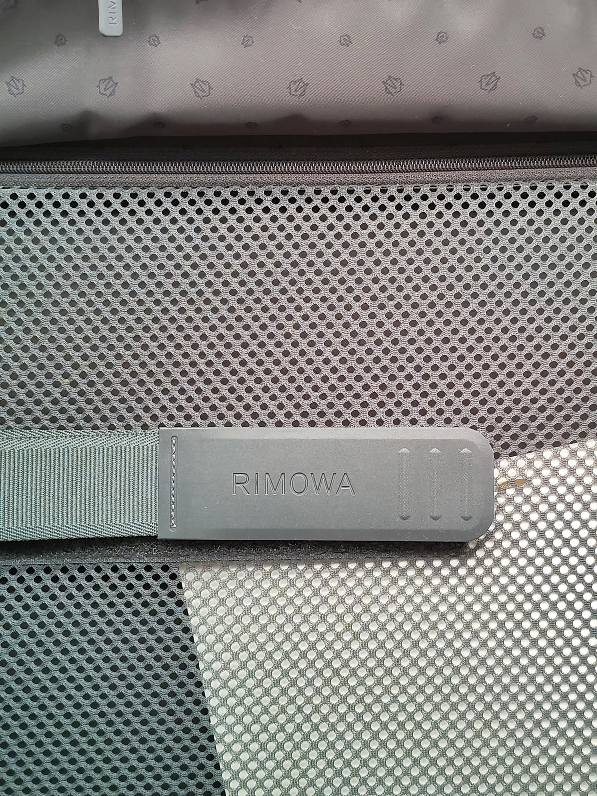 Rimowa Essential Check-In L in Gloss Ballerina Pink Luggage | Purse Maison Luxury Bags Shop