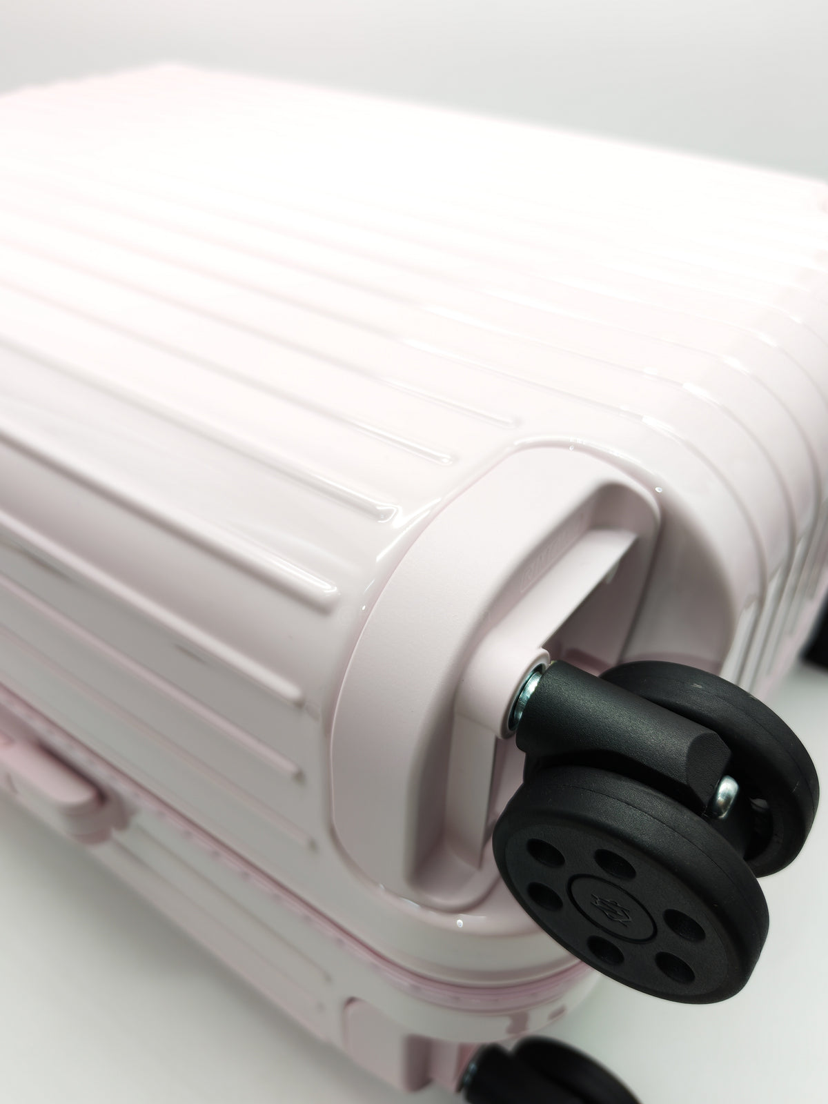 Rimowa Essential Check-In L in Gloss Ballerina Pink Luggage | Purse Maison Luxury Bags Shop