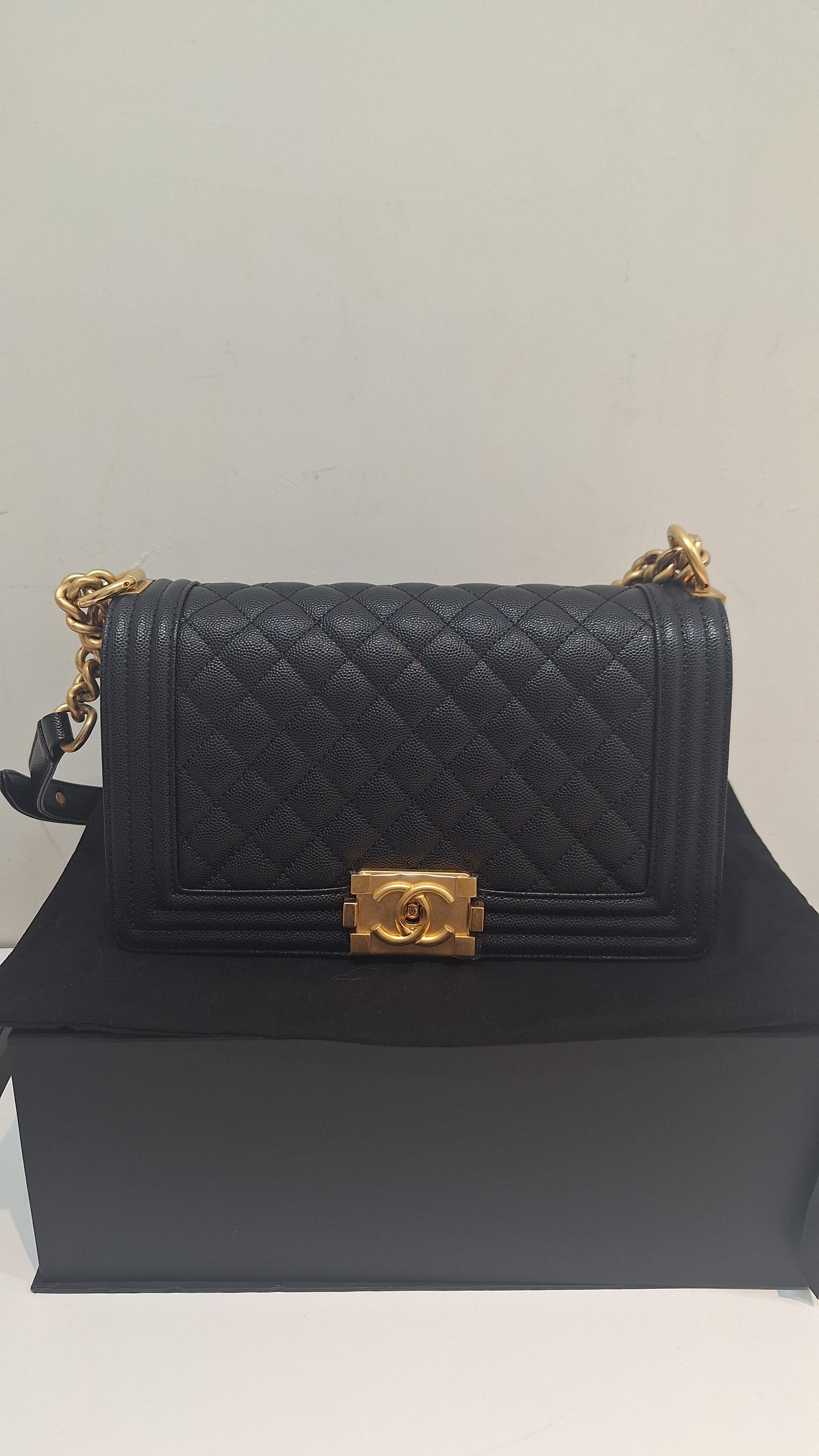 Chanel Boy Old Medium GHW Microchip unused LUHUJH0K