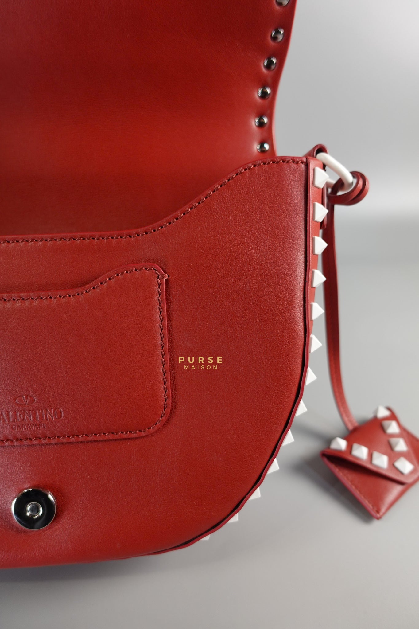 Rockstud Halfmoon Saddle in Red/White Vitello Colorblock Bag | Purse Maison Luxury Bags Shop