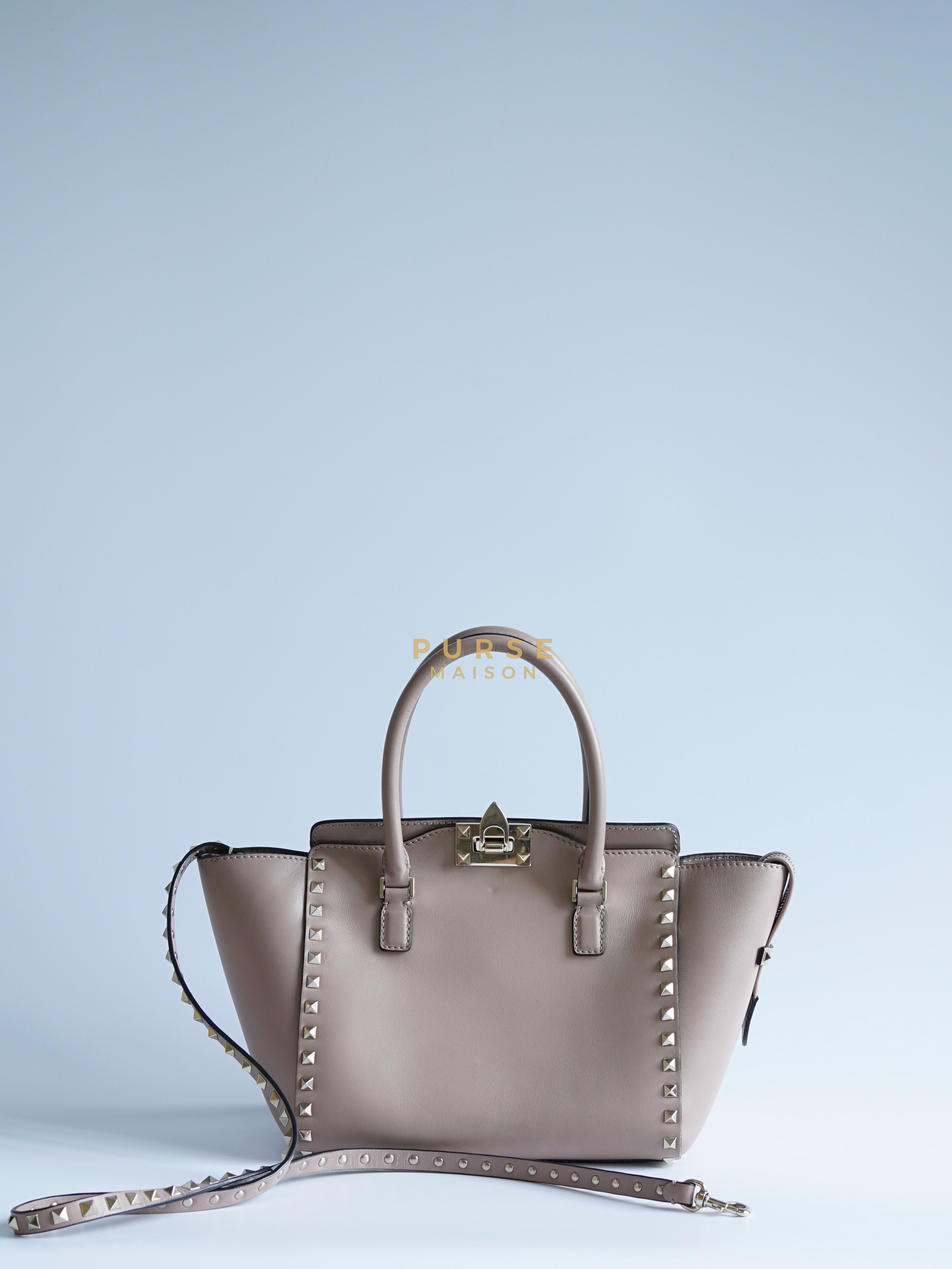 Rockstud Small Poudre Calfskin Trapeze Bag | Purse Maison Luxury Bags Shop