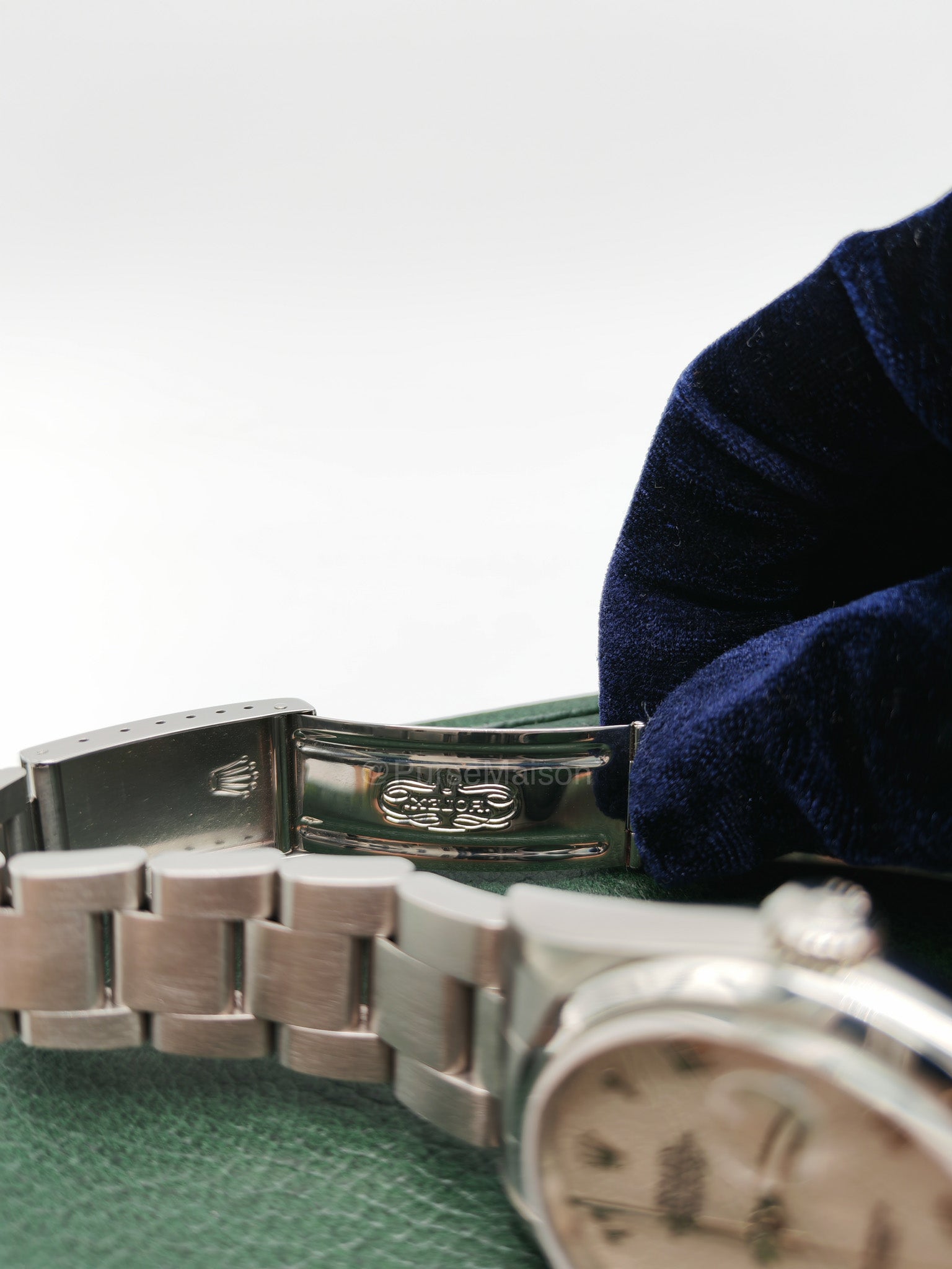 Rolex Oyster Perpetual Datejust Cream Computer Arabic Dial in Silver Stainless Steel Strap 36mm Ref. # 16200 (Year 2000) | Purse Maison Luxury Bags Shop